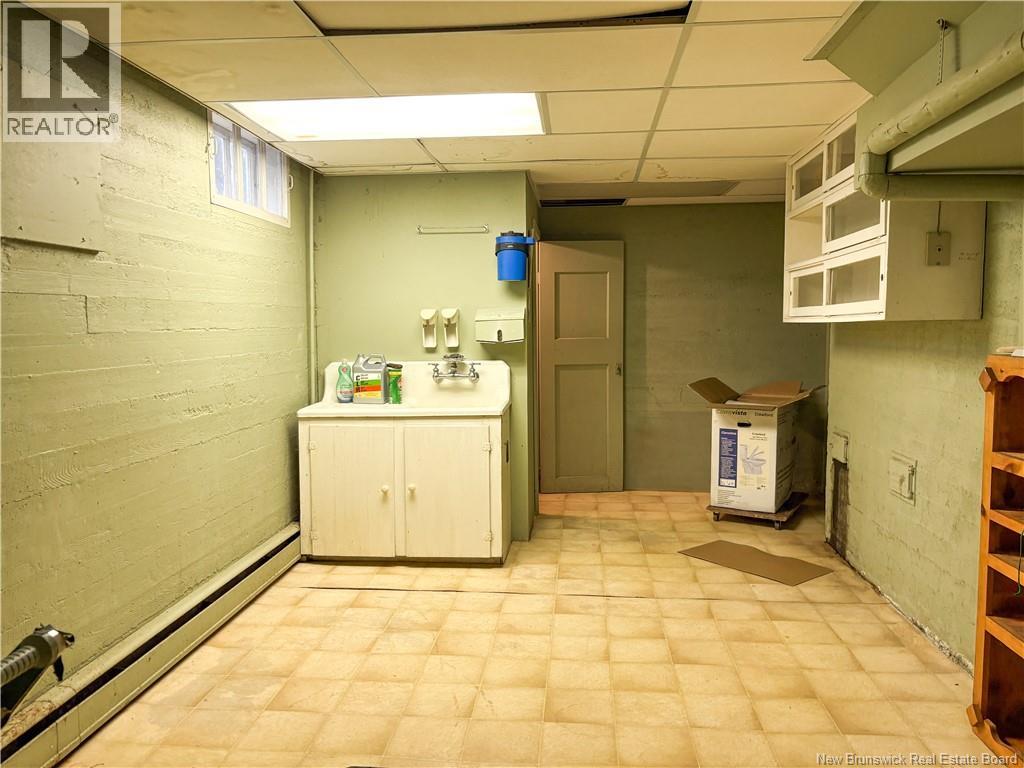 151 Chapel Street, Woodstock, New Brunswick  E7M 1G9 - Photo 31 - NB130651