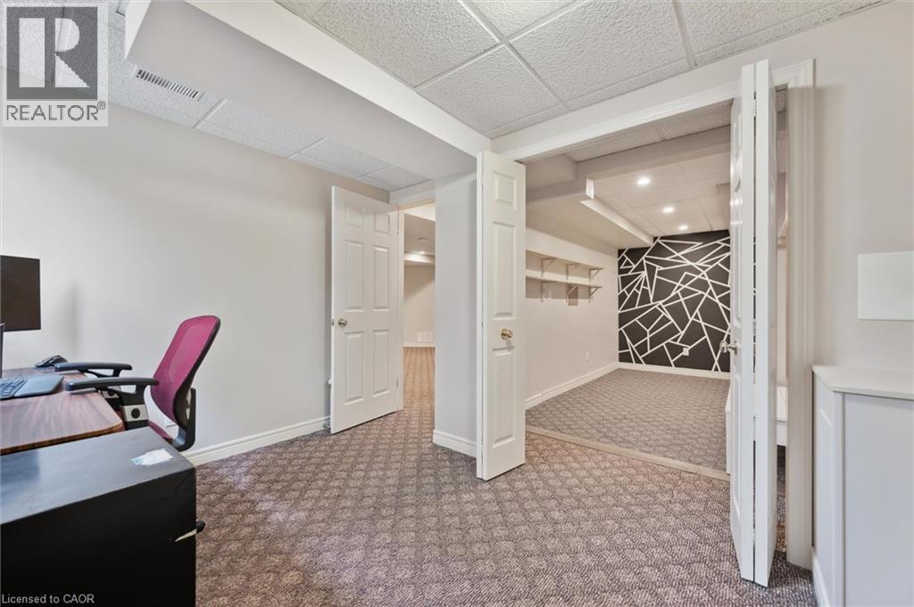 256 Grand River Boulevard, Kitchener, Ontario  N2A 3K4 - Photo 32 - 40767459