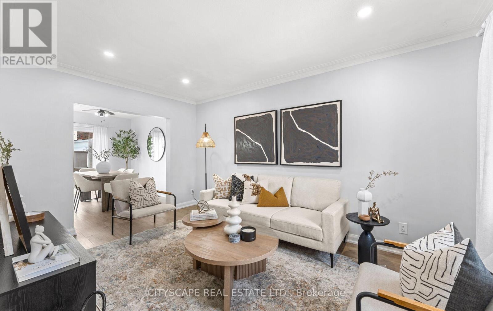 4 LAPP STREET, toronto (rockcliffe-smythe), Ontario