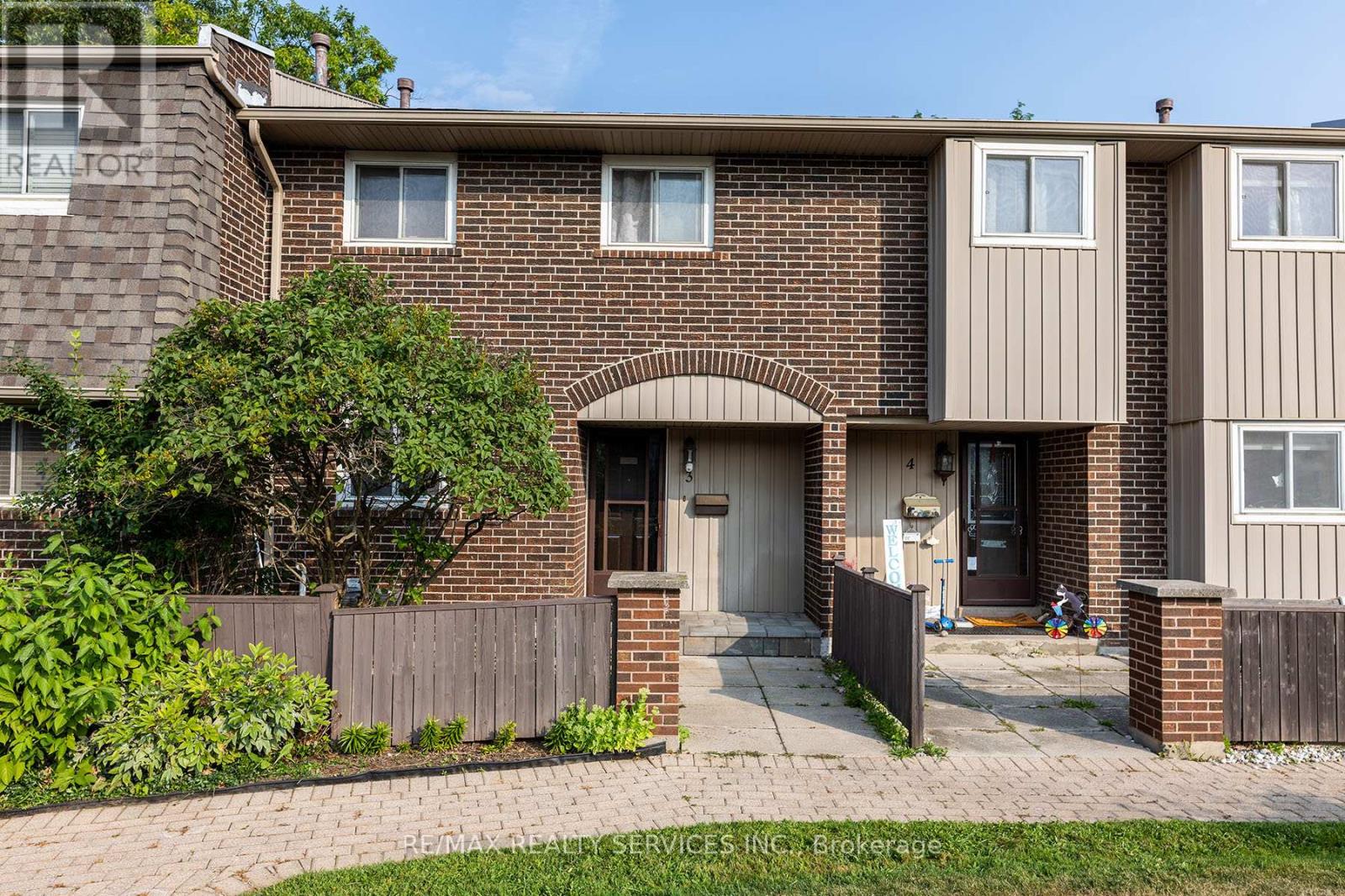 Unit 3 - 1306 Guelph Line, Burlington (Mountainside), Ontario  L7P 2S9 - Photo 3 - W12600430