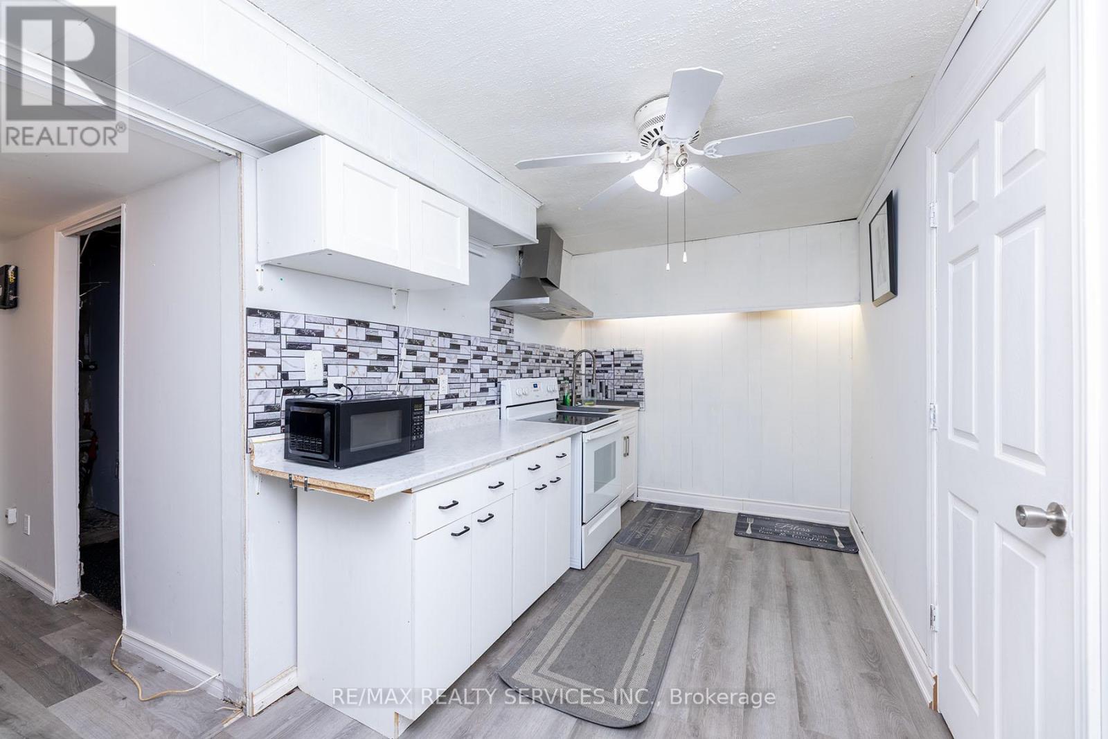 Unit 3 - 1306 Guelph Line, Burlington (Mountainside), Ontario  L7P 2S9 - Photo 39 - W12600430