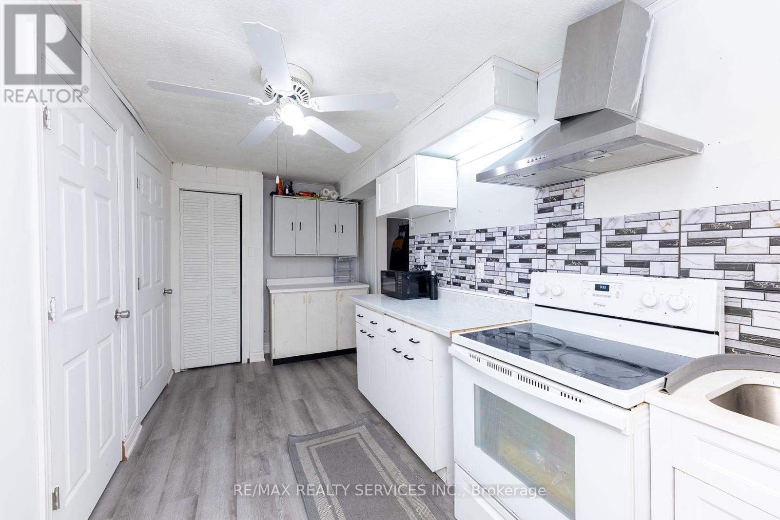 Unit 3 - 1306 Guelph Line, Burlington (Mountainside), Ontario  L7P 2S9 - Photo 40 - W12600430