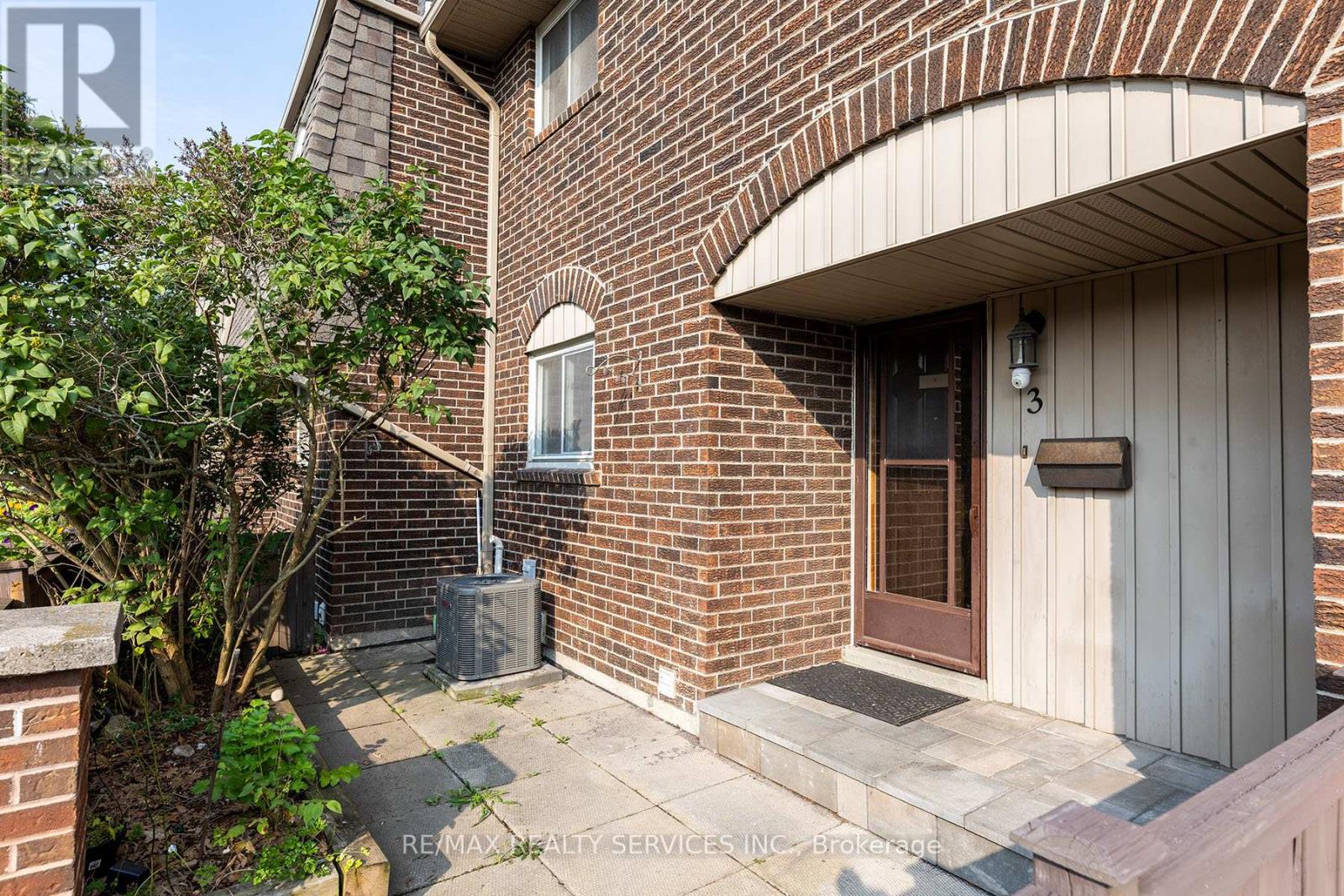 Unit 3 - 1306 Guelph Line, Burlington (Mountainside), Ontario  L7P 2S9 - Photo 6 - W12600430