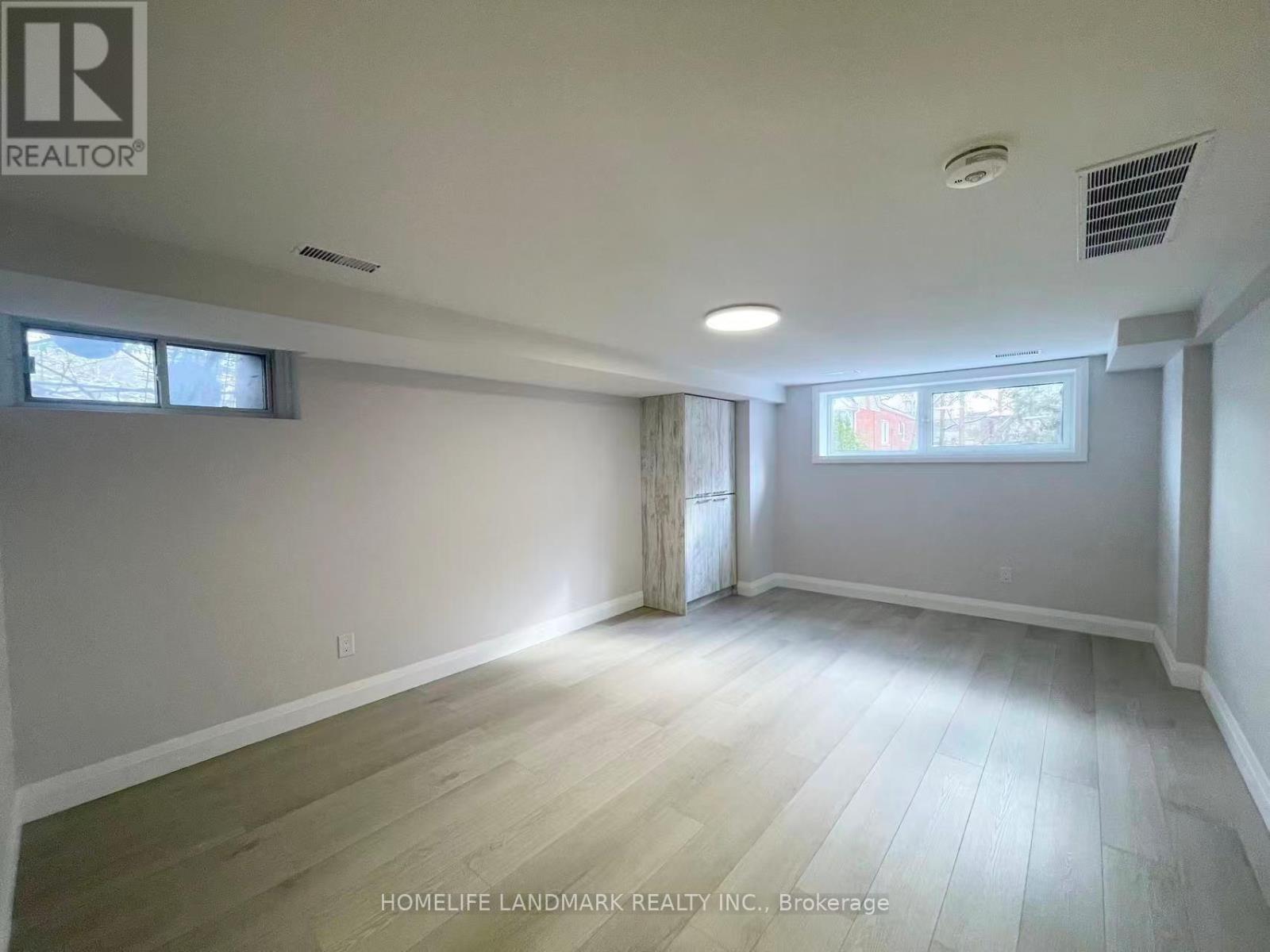 Lower - 544 Indian Road, Toronto, Ontario  M6P 2C2 - Photo 2 - W12600436