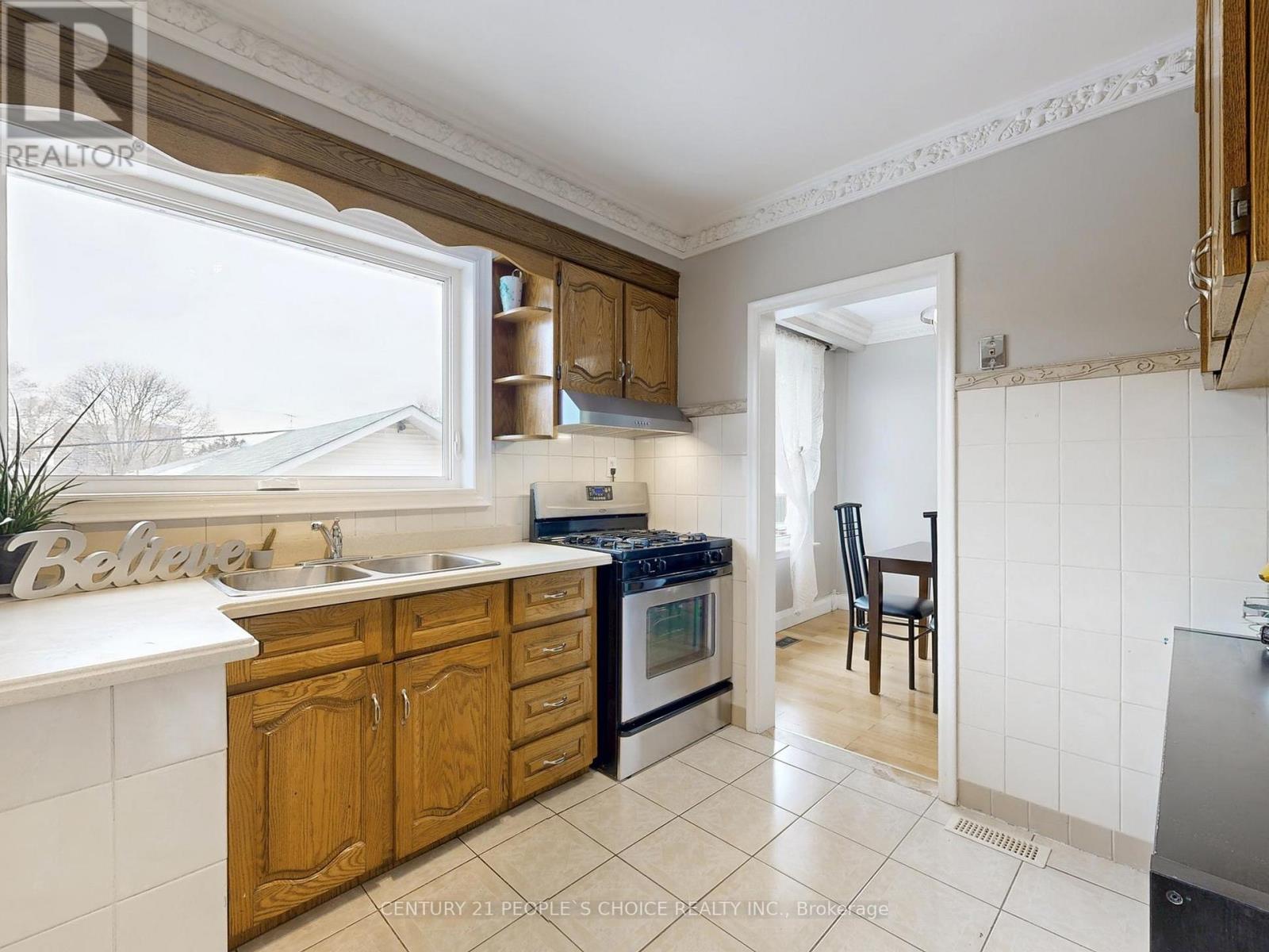 2864 Weston Road, Toronto (Humberlea-Pelmo Park), Ontario  M9M 2S3 - Photo 17 - W12600440