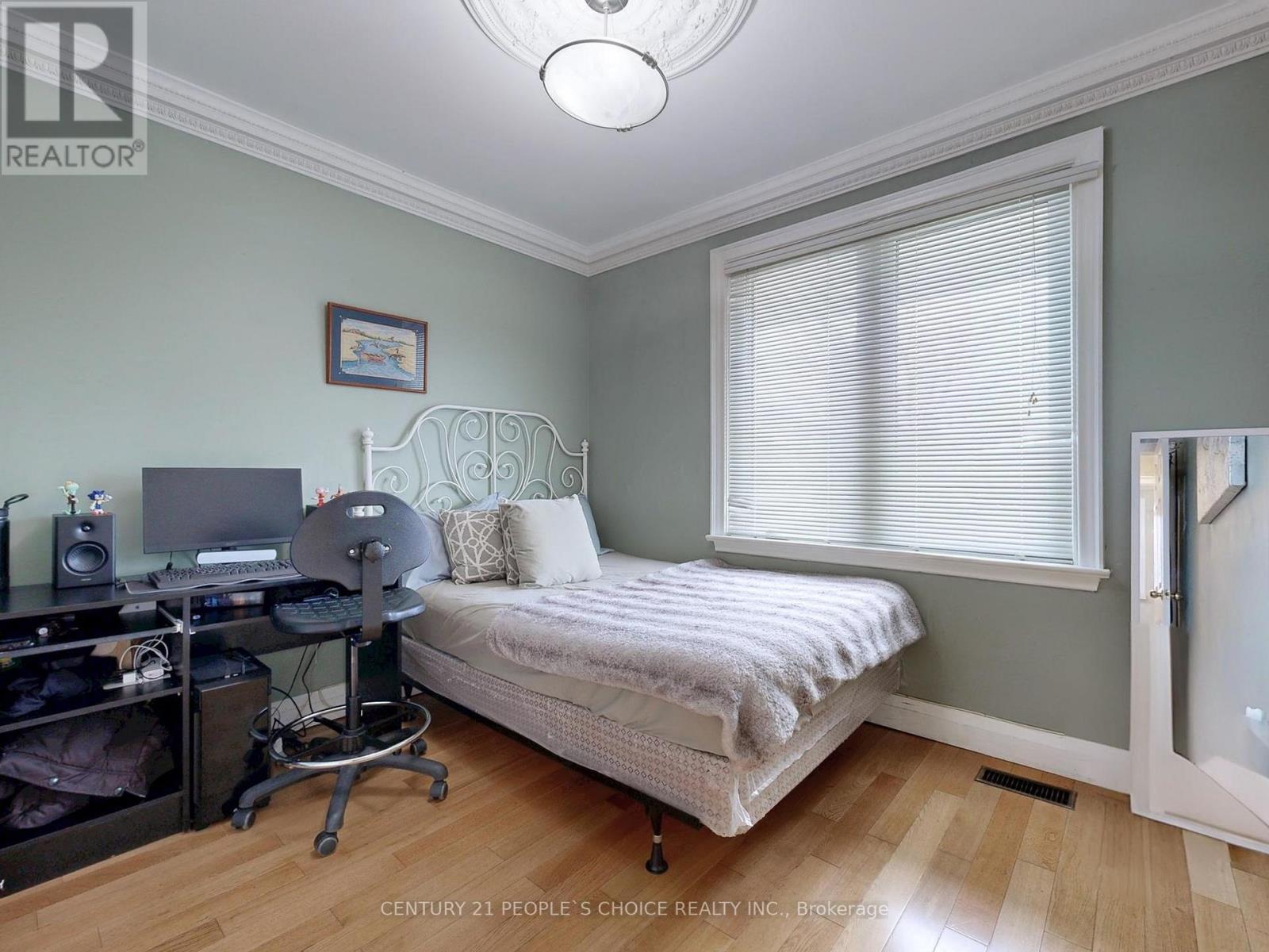 2864 Weston Road, Toronto (Humberlea-Pelmo Park), Ontario  M9M 2S3 - Photo 24 - W12600440
