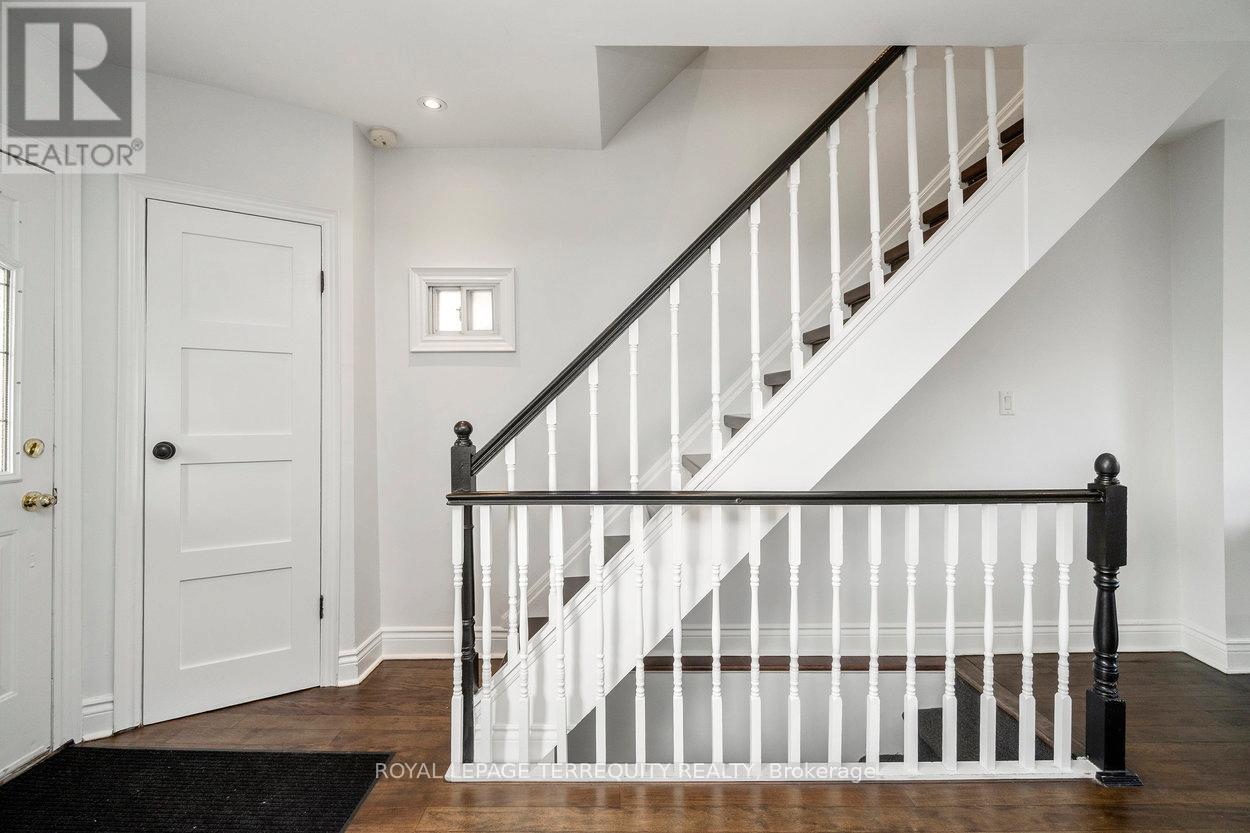 261 Blackthorn Avenue, Toronto, Ontario  M6N 3H7 - Photo 4 - W12600454