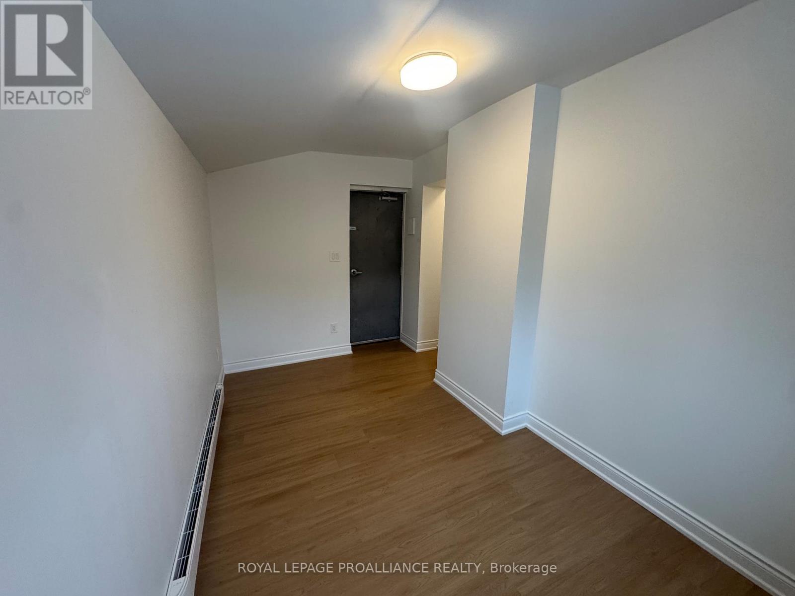 #2 - 380 Park Street N, Peterborough, Ontario  K9H 4P8 - Photo 15 - X12598932