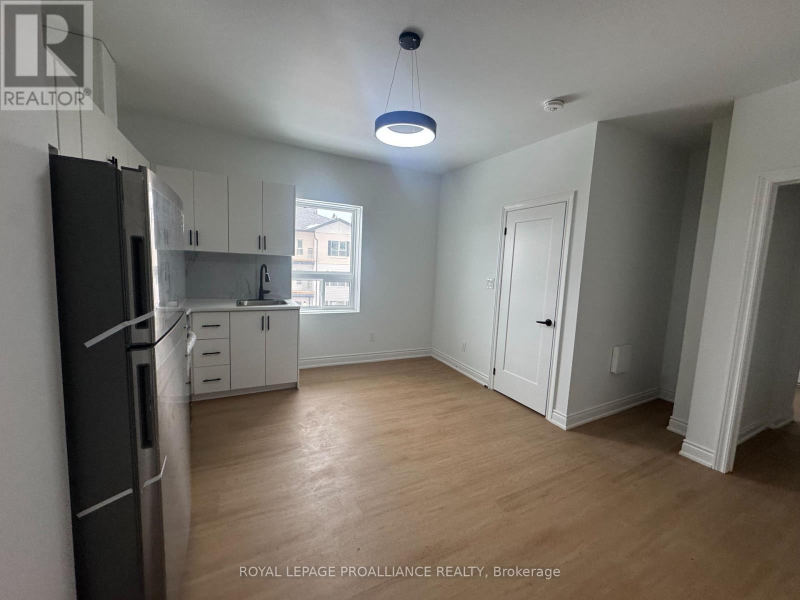 #2 - 380 Park Street N, Peterborough, Ontario  K9H 4P8 - Photo 9 - X12598932