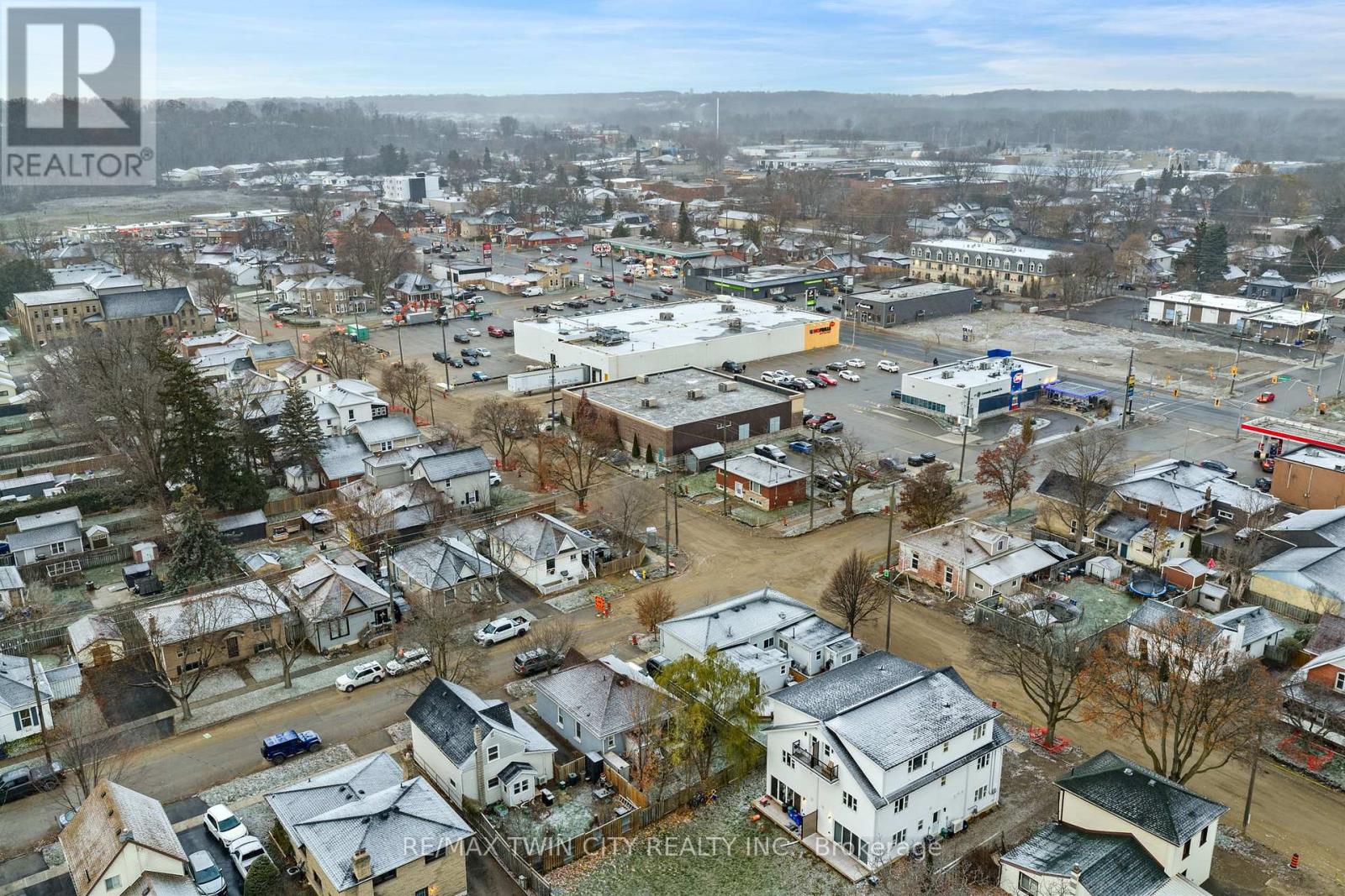 68 Oak Street, Brantford, Ontario  N3T 2B1 - Photo 26 - X12600438