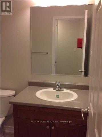 47 Lothbury Drive, Brampton, Ontario  L7A 4G6 - Photo 10 - W12599210