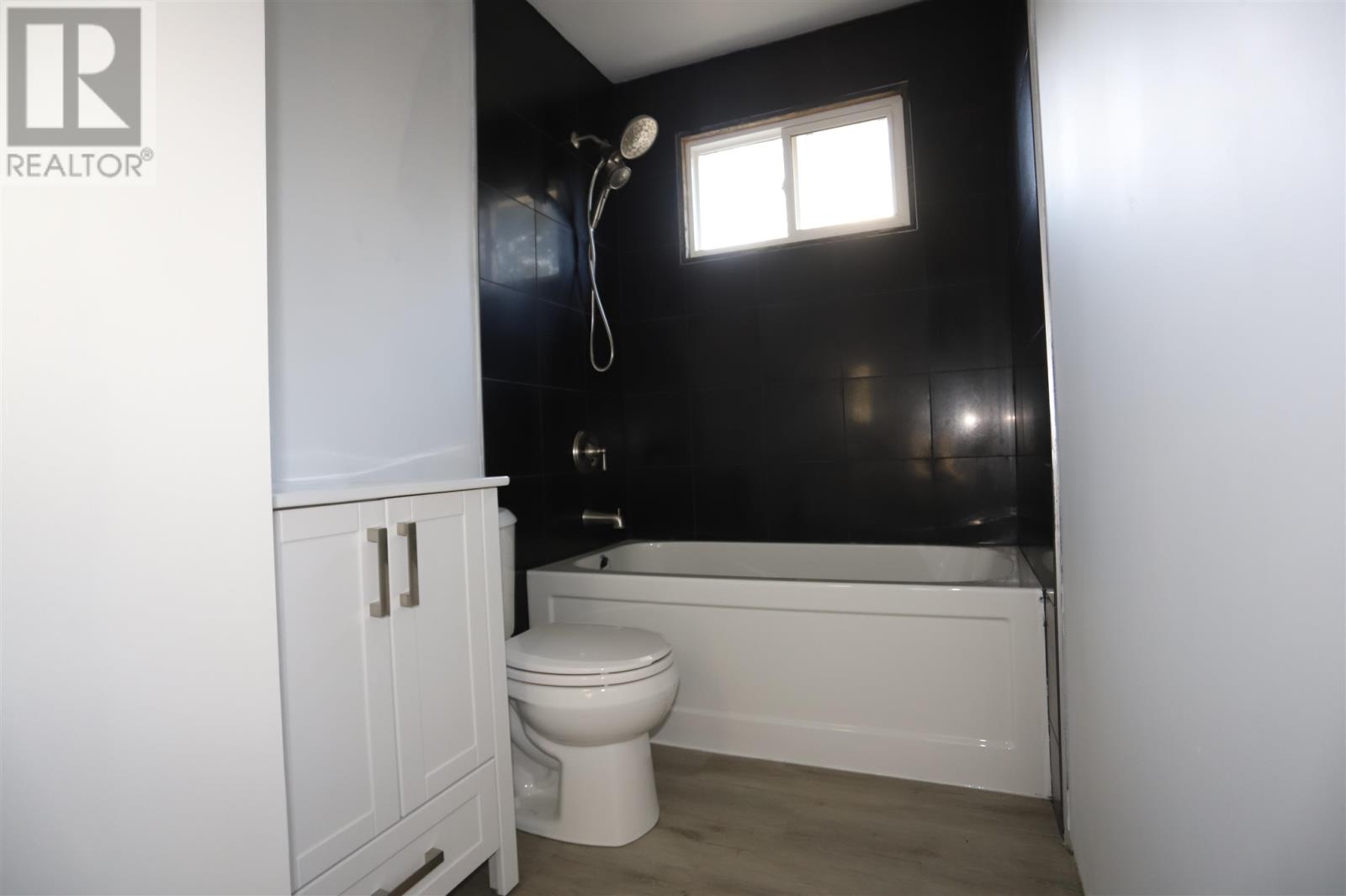 11 Superior St, Batchawana, Ontario  P0S 1A0 - Photo 10 - SM253328