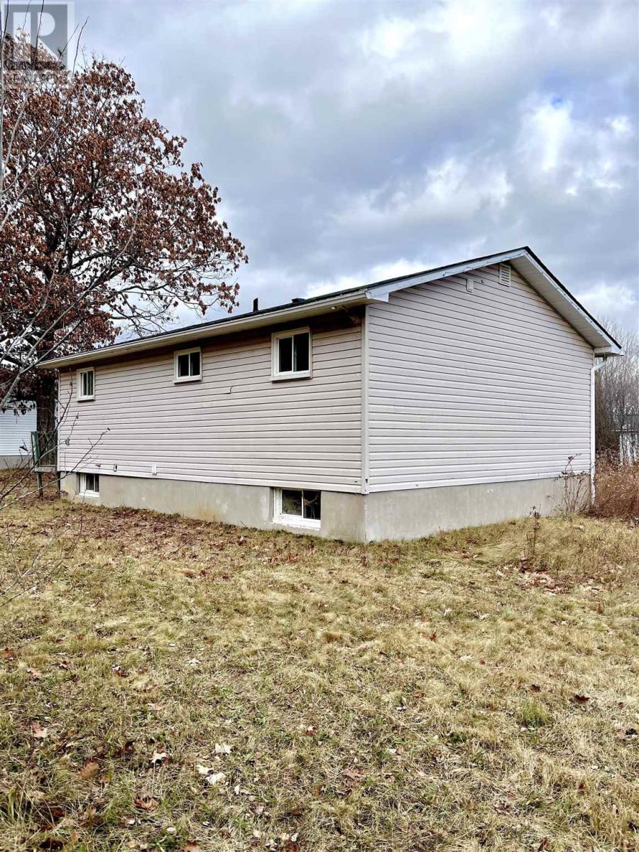 11 Superior St, Batchawana, Ontario  P0S 1A0 - Photo 2 - SM253328