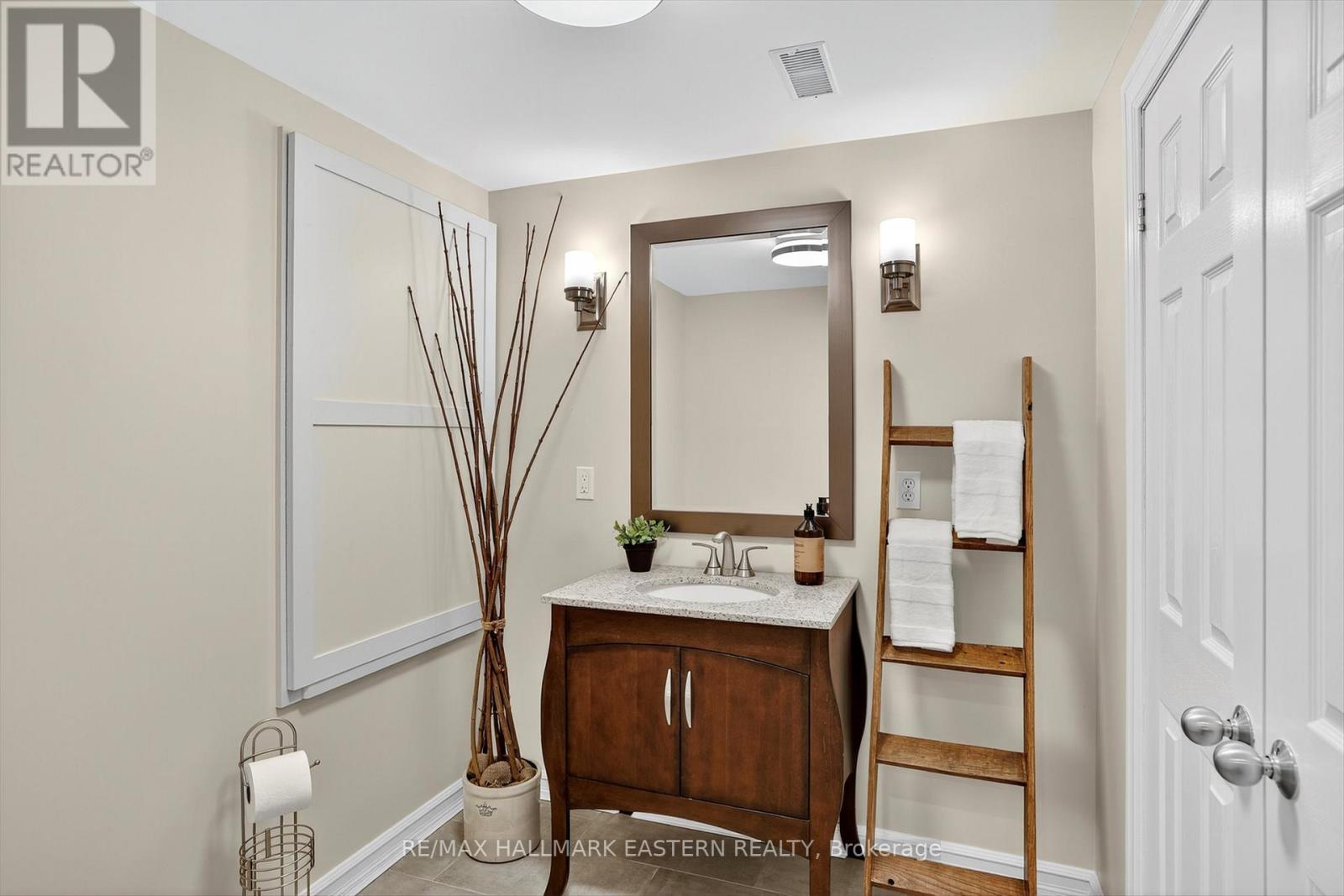 110 Sleeman Square, Clarington, Ontario  L1E 3K5 - Photo 39 - E12600552