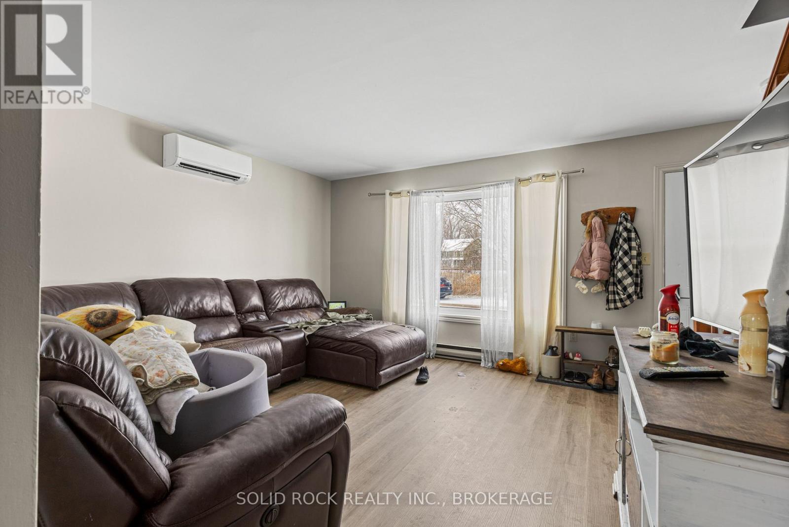 43/45 Railway Street, Lansdowne Village, Ontario  K0E 1L0 - Photo 17 - X12600542