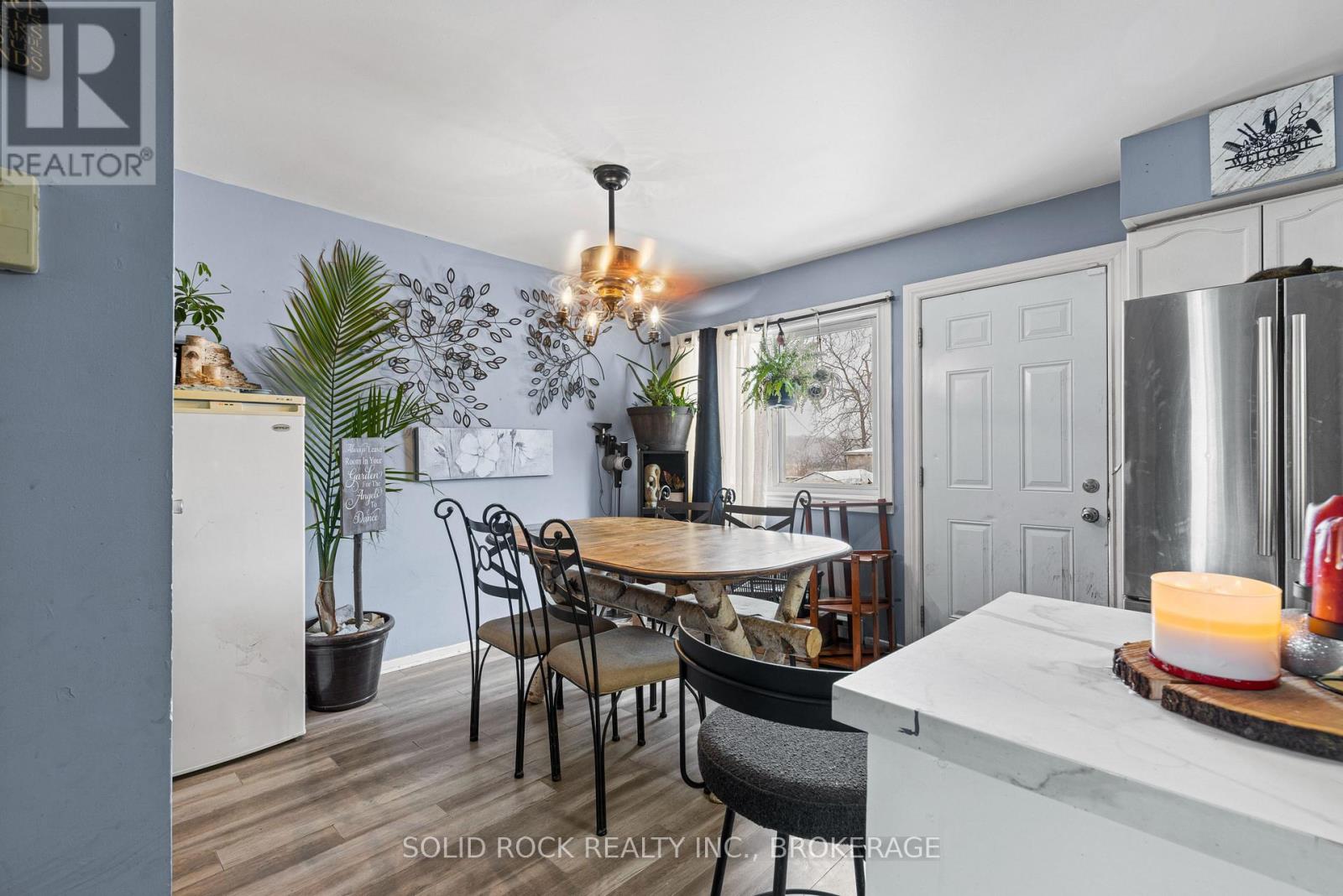 43/45 Railway Street, Lansdowne Village, Ontario  K0E 1L0 - Photo 7 - X12600542