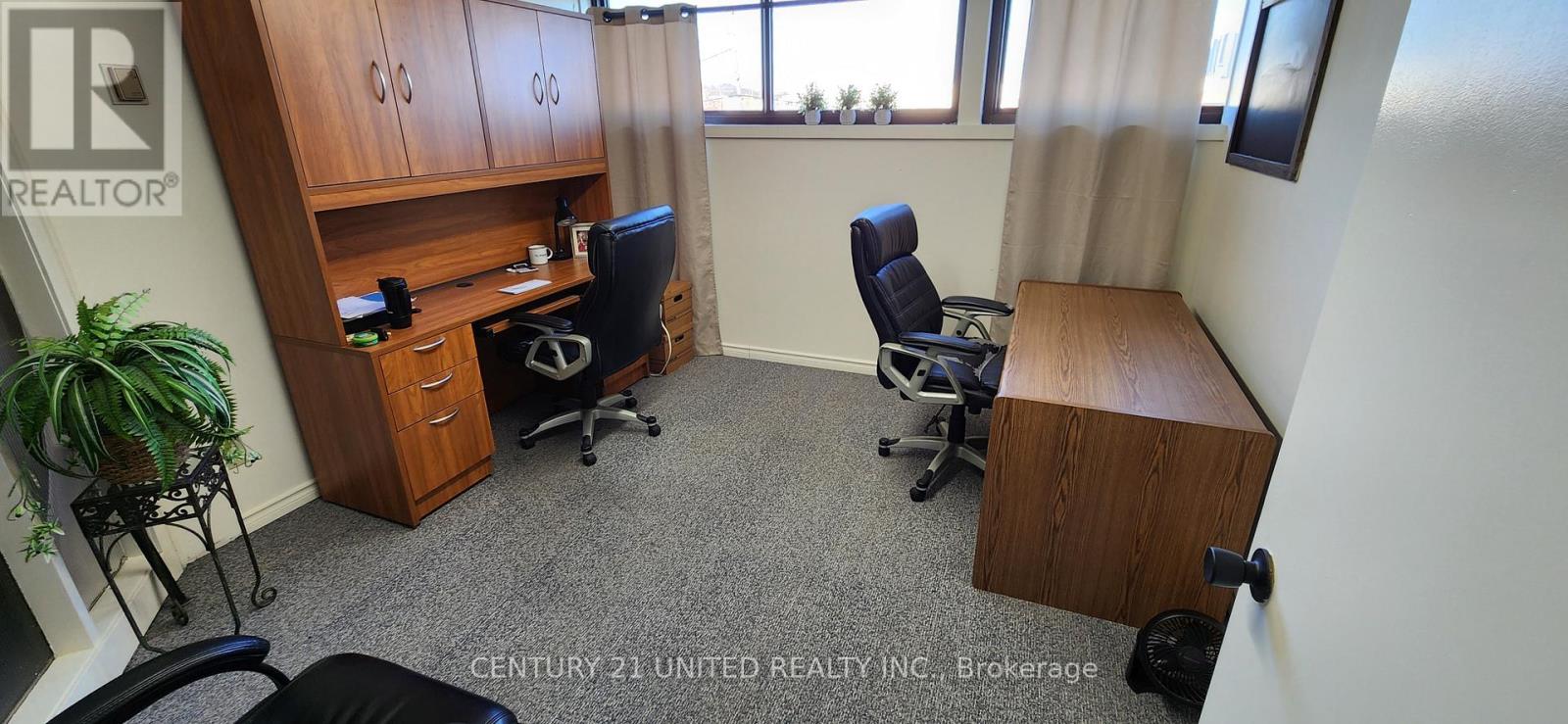 Unit B - 785 The Kingsway, Peterborough, Ontario  K9J 6W7 - Photo 3 - X12600492