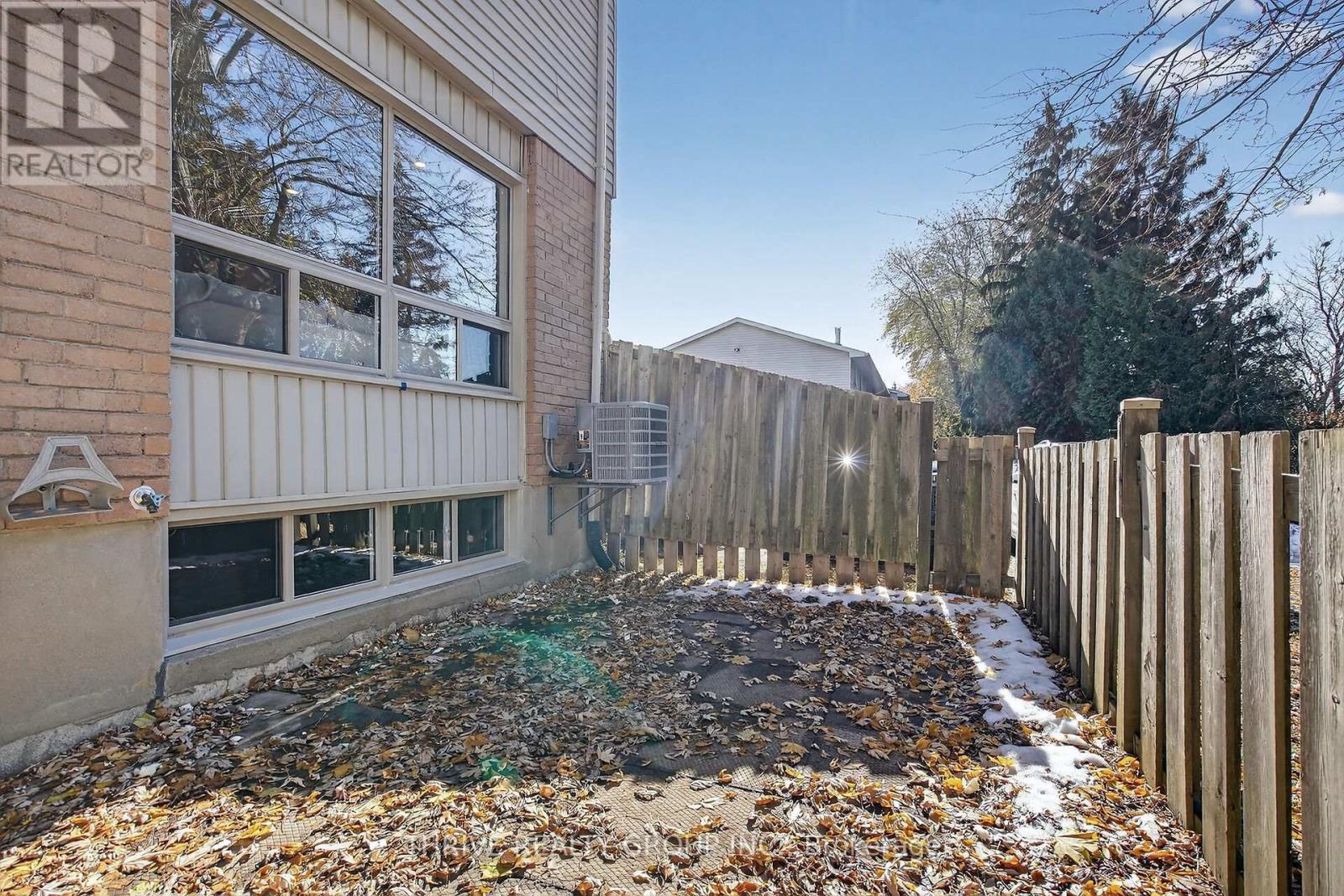 27 - 35 Waterman Avenue, London South, Ontario  N6C 5T3 - Photo 26 - X12600488