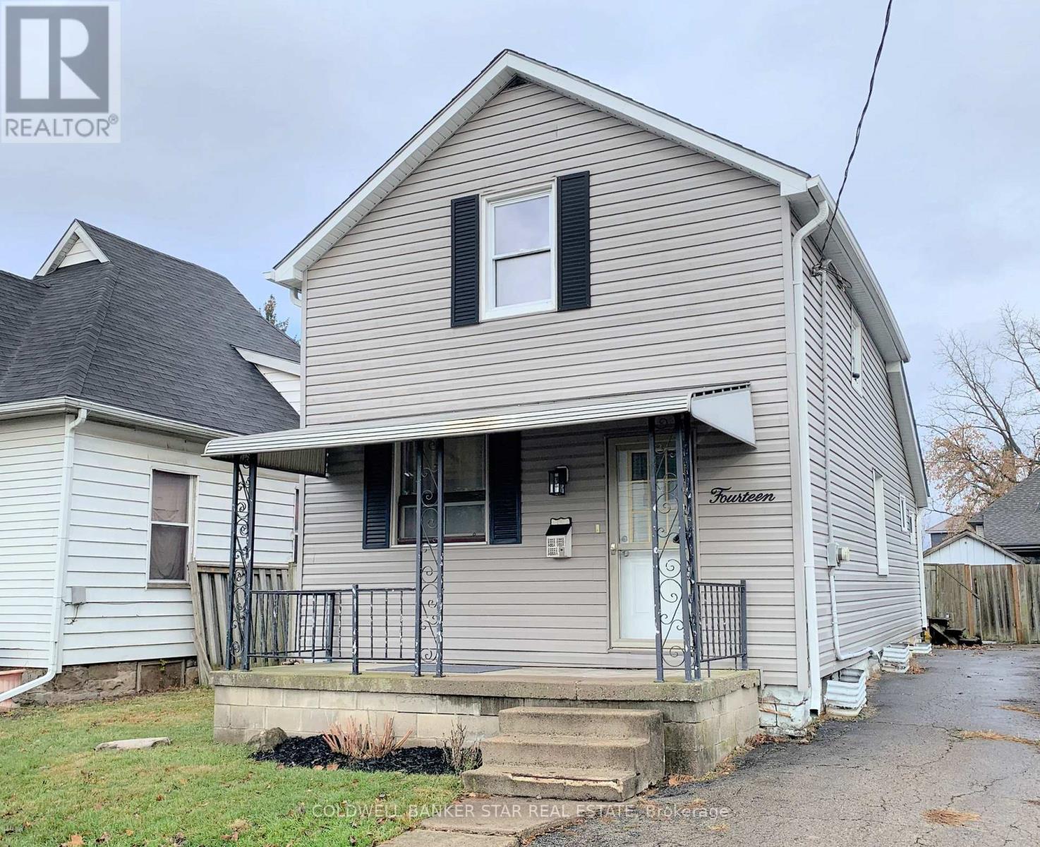 14 ANTRIM STREET, St. Thomas, Ontario