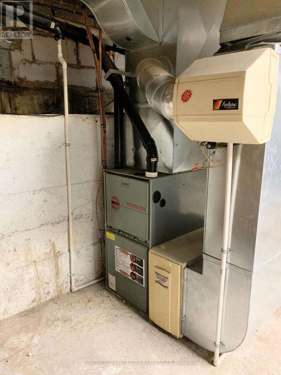 14 Antrim Street, St. Thomas, Ontario  N5P 1S3 - Photo 22 - X12600500