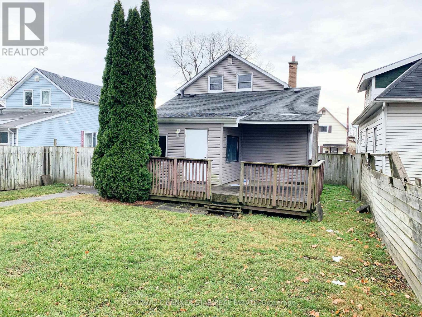 14 Antrim Street, St. Thomas, Ontario  N5P 1S3 - Photo 25 - X12600500