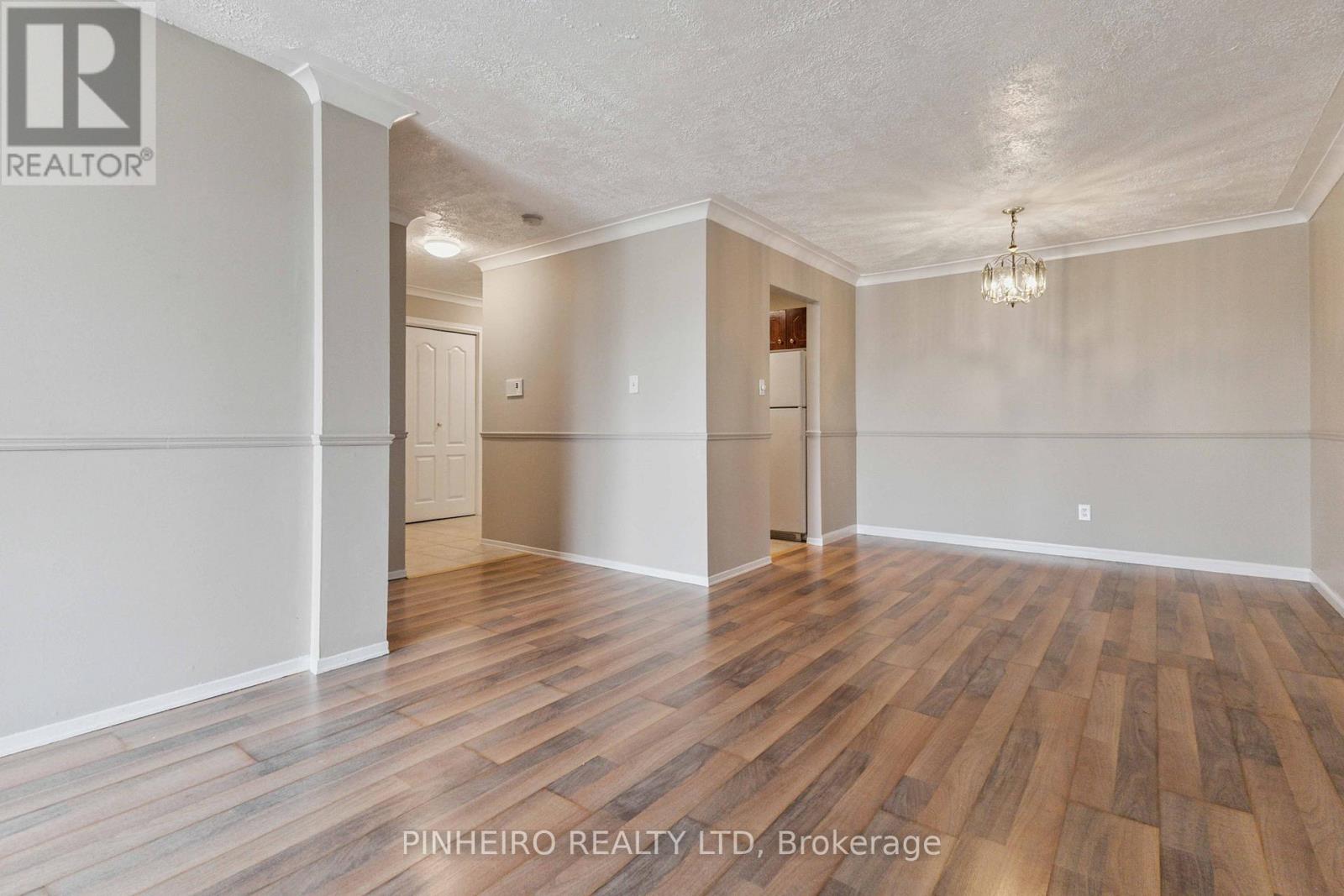 309 - 727 Deveron Crescent, London South, Ontario  N5Z 4X4 - Photo 4 - X12600606