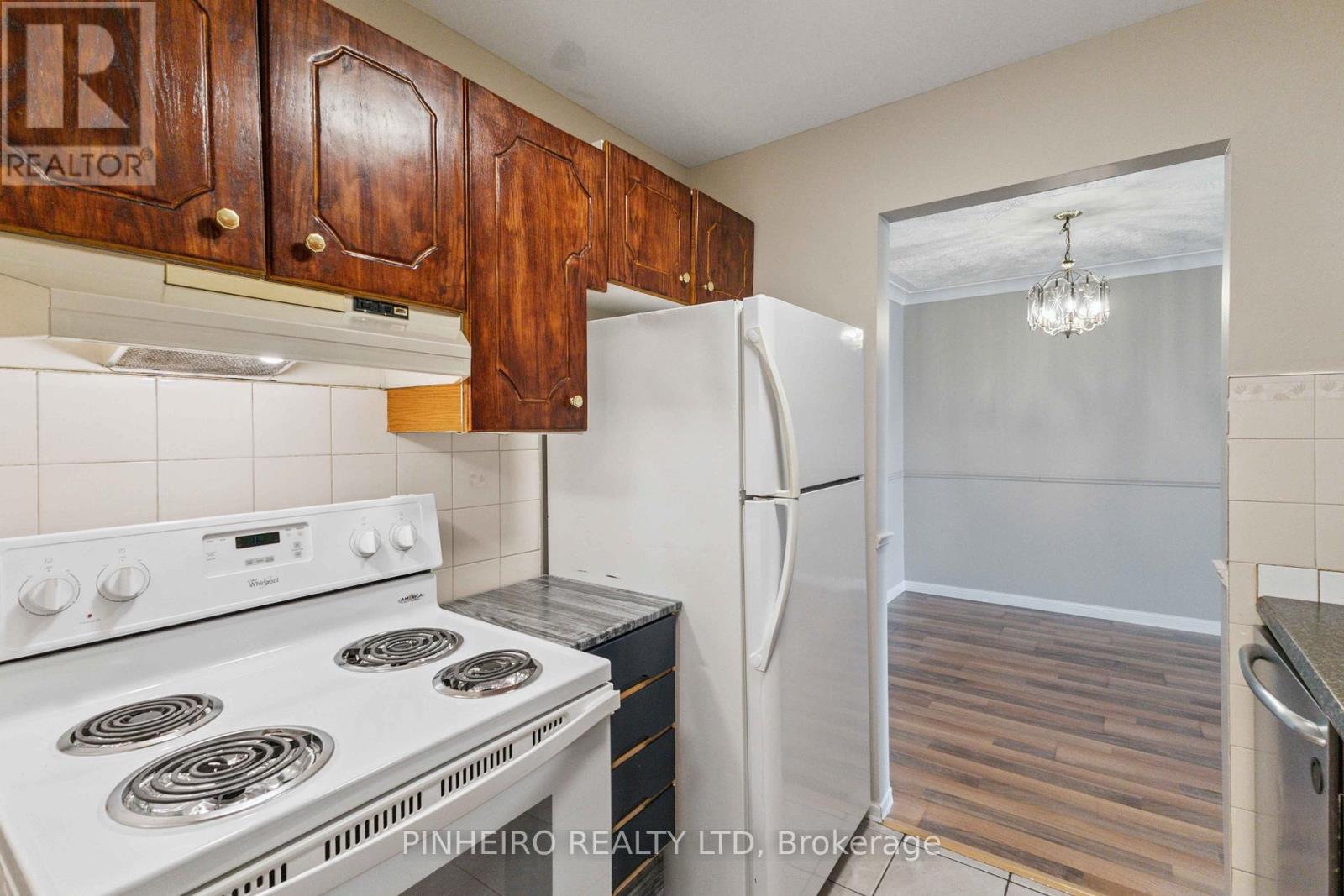 309 - 727 Deveron Crescent, London South, Ontario  N5Z 4X4 - Photo 7 - X12600606