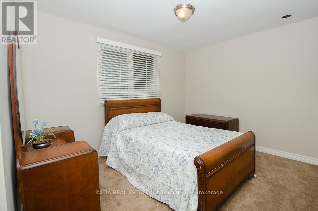 15 Balcarres Road, London North, Ontario  N5X 2H5 - Photo 14 - X12600650