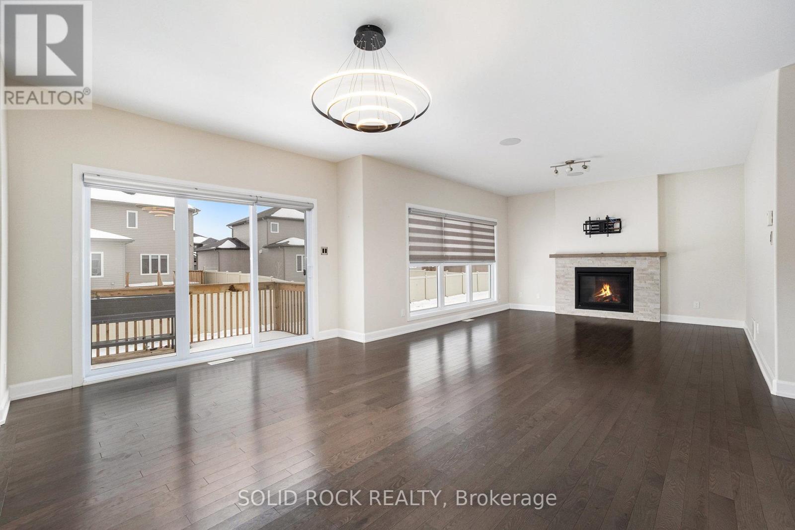 524 Lucent Street, Russell, Ontario  K4R 0G3 - Photo 8 - X12600534