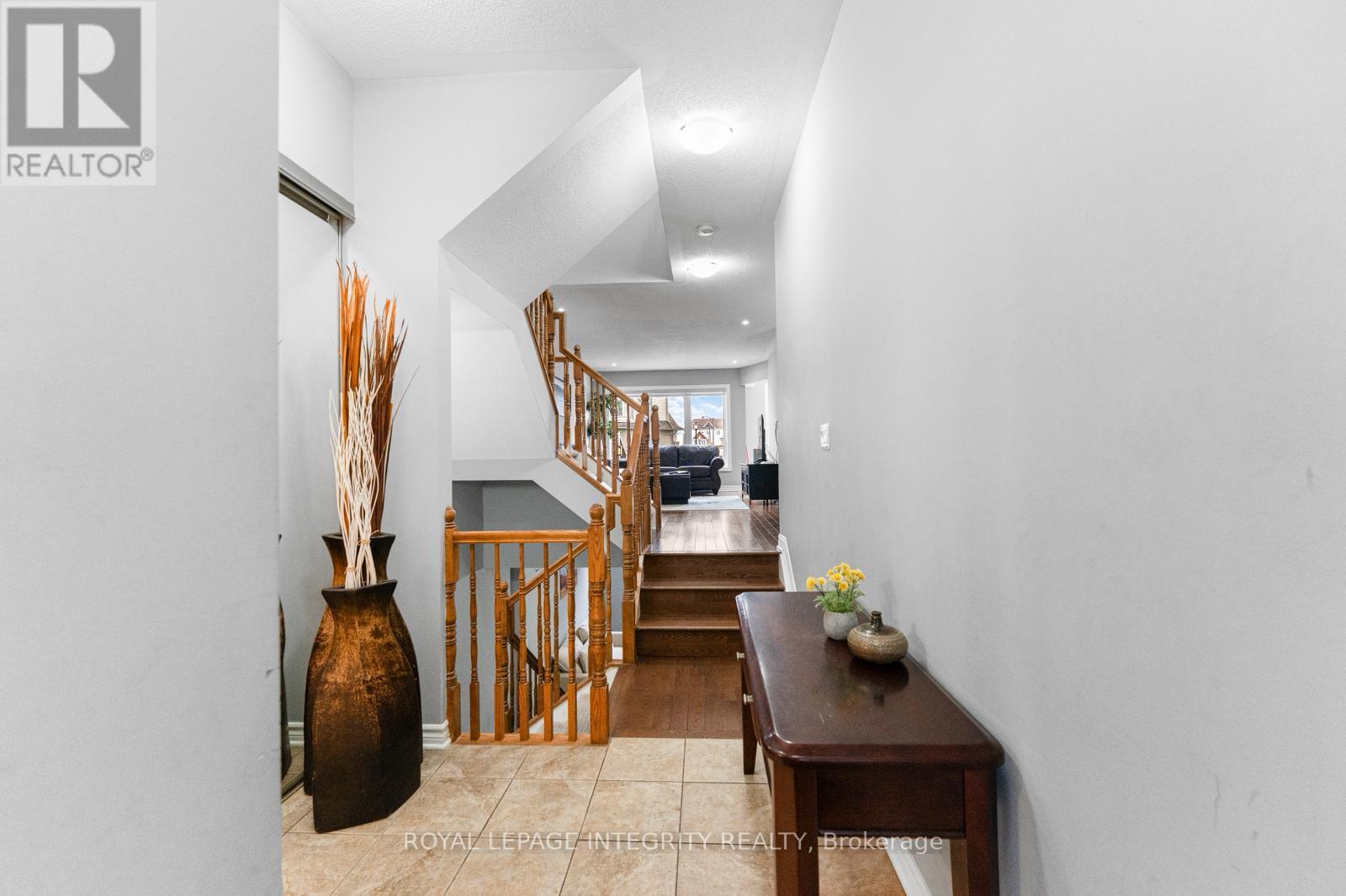 410 Goldenbrook Way, Ottawa, Ontario  K4A 0J7 - Photo 3 - X12600596