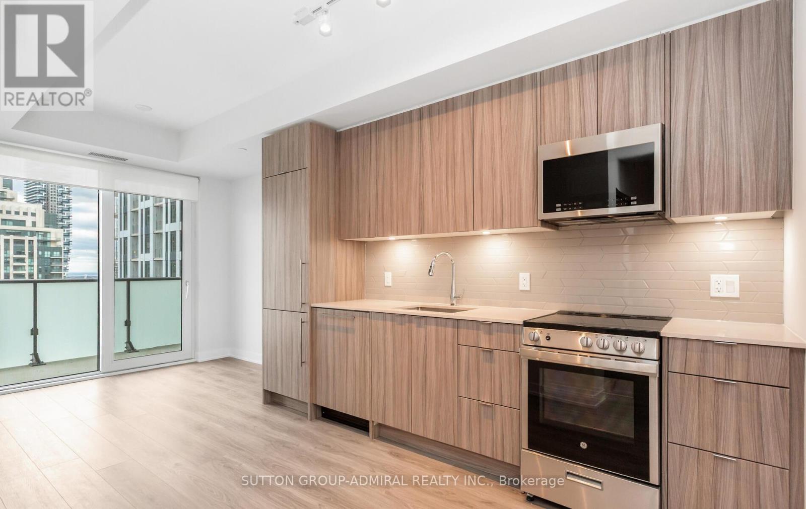 1808 - 4130 Parkside Village Drive, Mississauga, Ontario L5B 3M8 - Photo 14 - W12492684