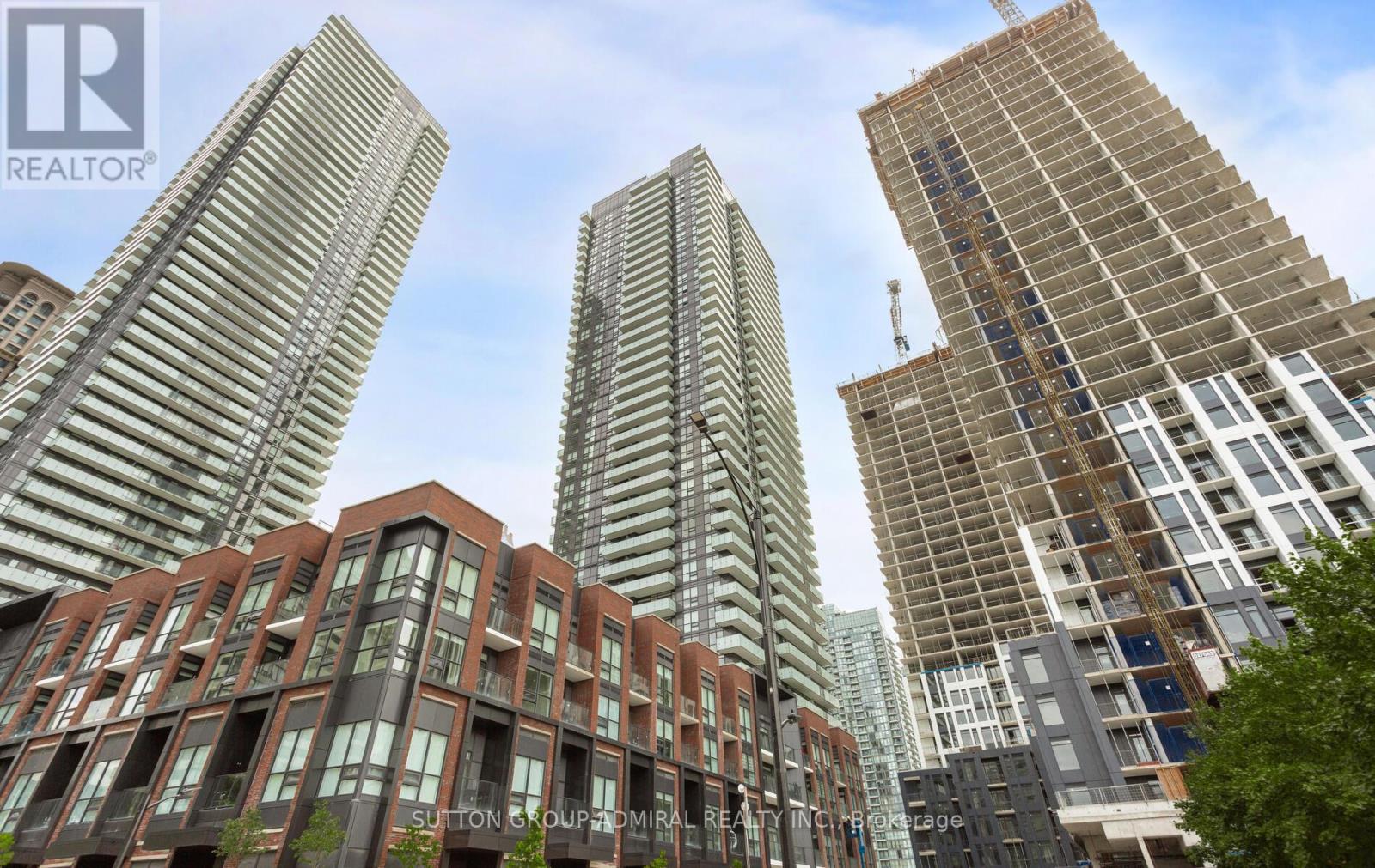 1808 - 4130 Parkside Village Drive, Mississauga, Ontario L5B 3M8 - Photo 2 - W12492684