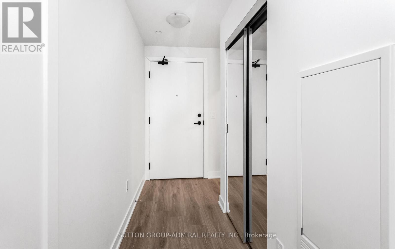 1808 - 4130 Parkside Village Drive, Mississauga, Ontario L5B 3M8 - Photo 11 - W12492684