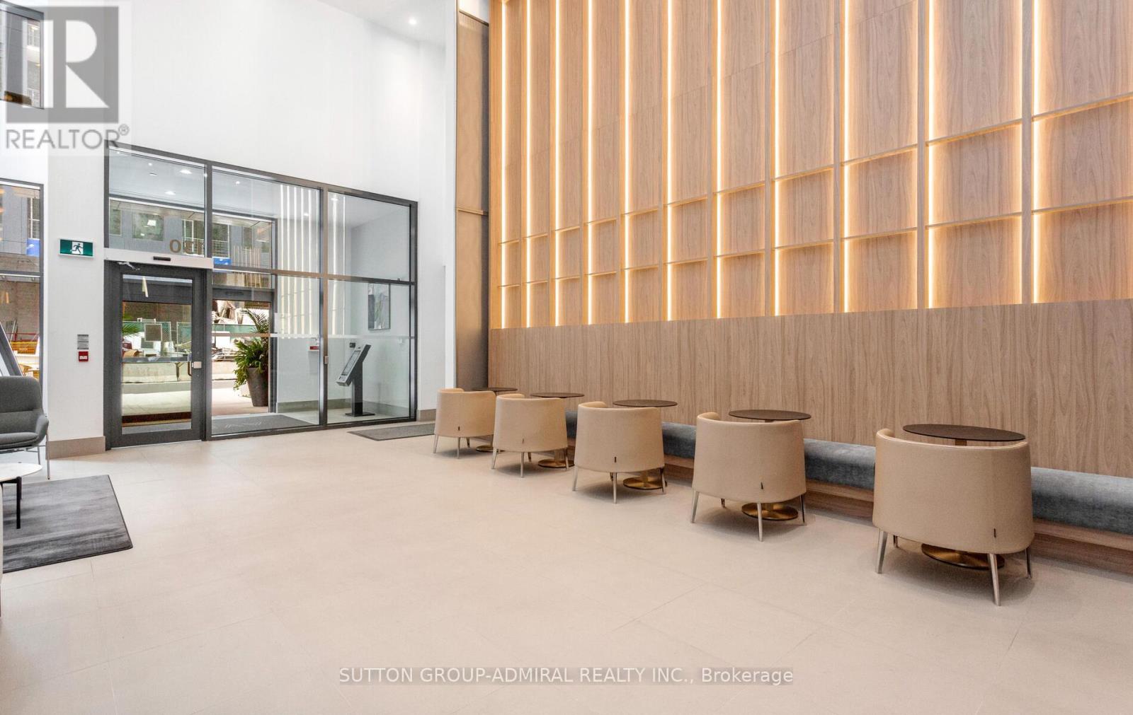 1808 - 4130 Parkside Village Drive, Mississauga, Ontario L5B 3M8 - Photo 5 - W12492684