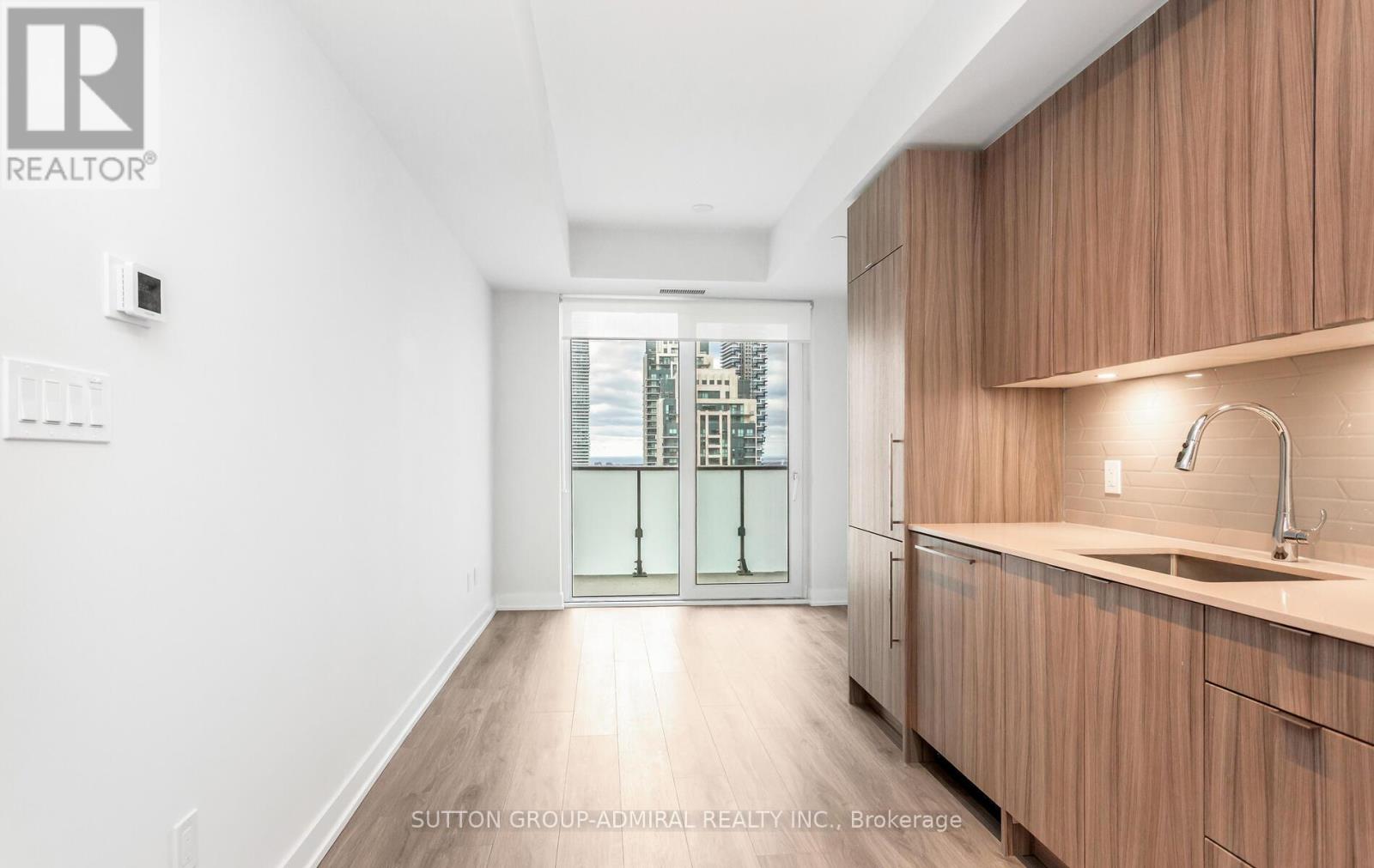 1808 - 4130 Parkside Village Drive, Mississauga, Ontario L5B 3M8 - Photo 15 - W12492684