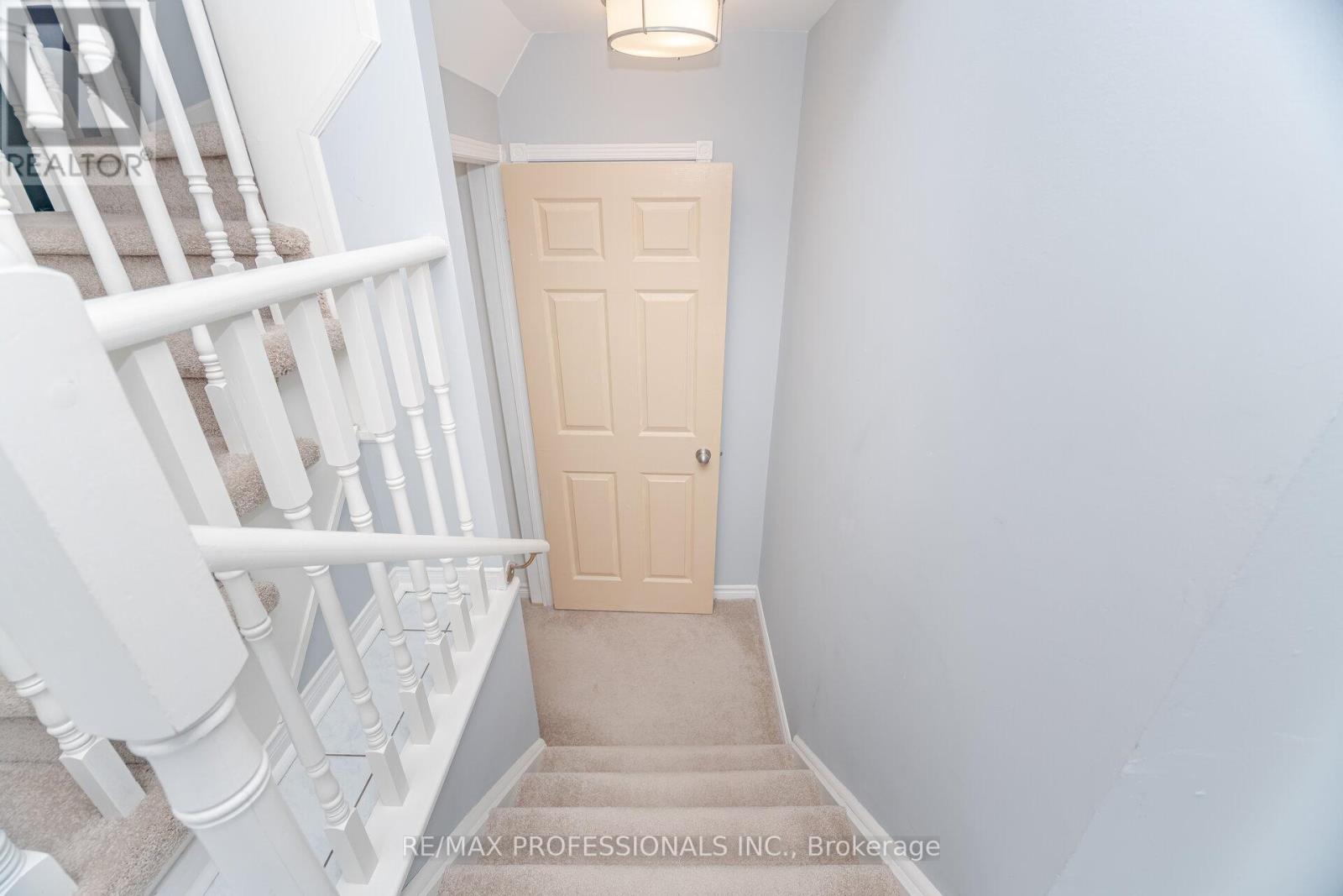 2 Dawson Crescent, Milton, Ontario  L9T 5H8 - Photo 32 - W12595384