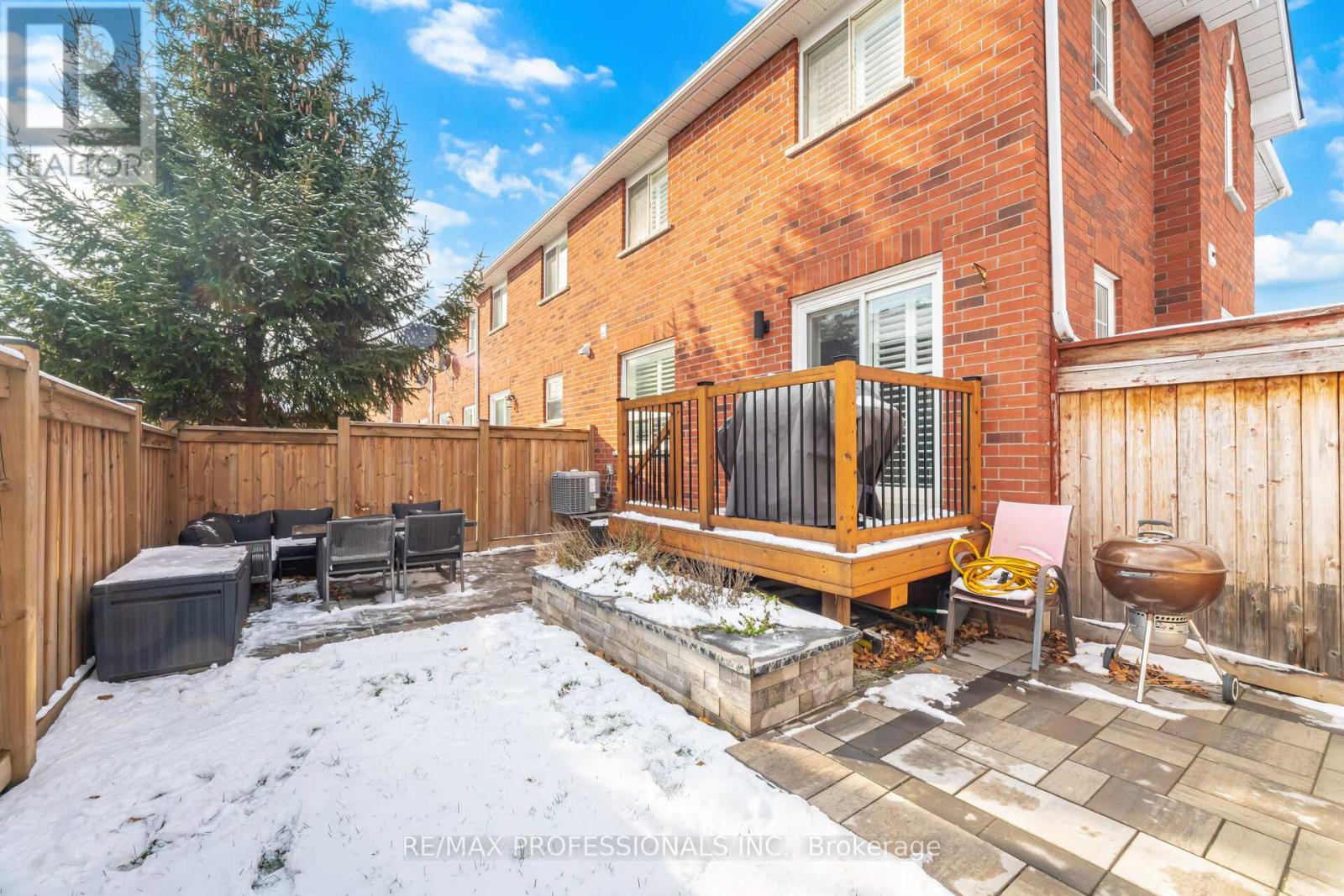 2 Dawson Crescent, Milton, Ontario  L9T 5H8 - Photo 48 - W12595384