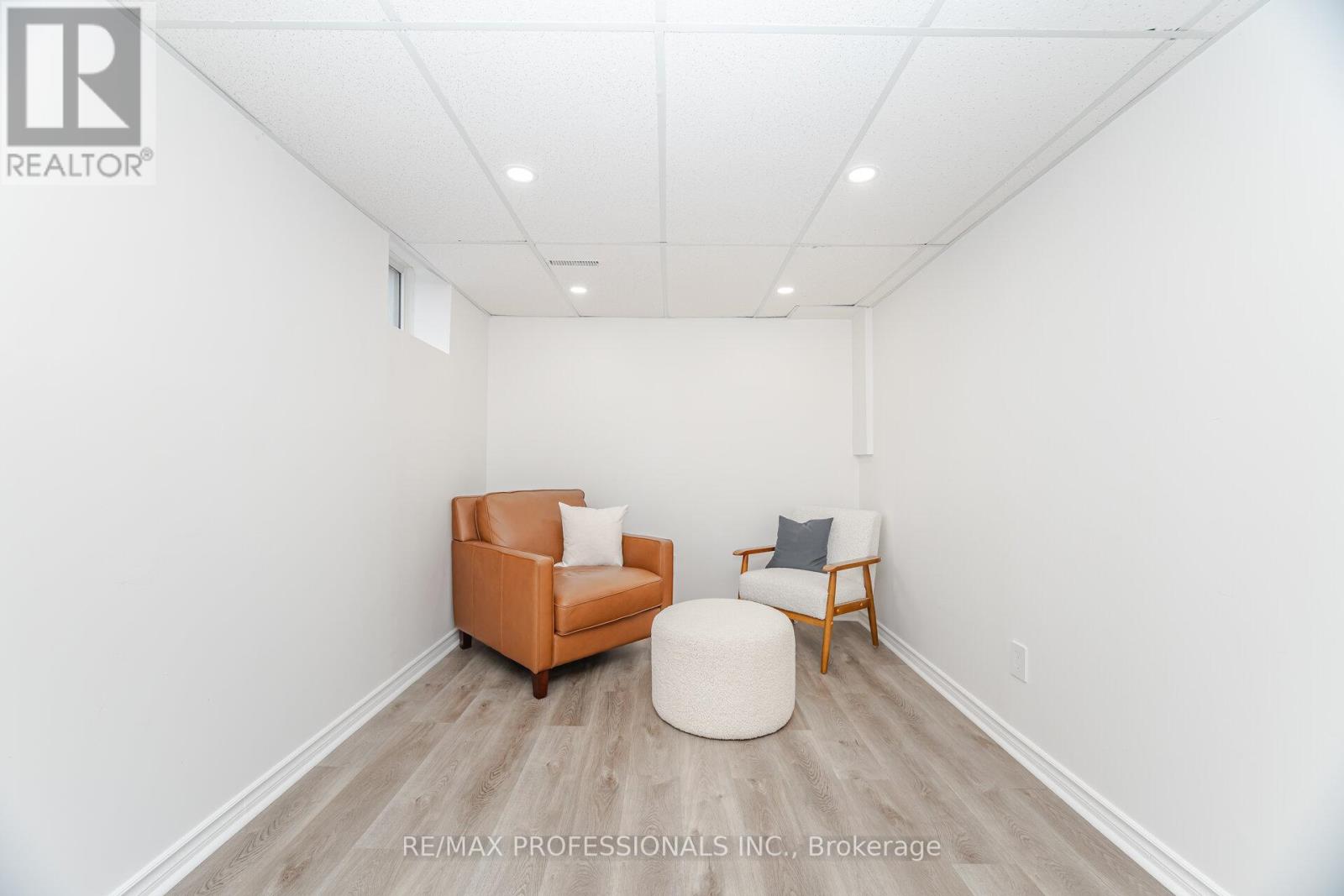 2 Dawson Crescent, Milton, Ontario  L9T 5H8 - Photo 35 - W12595384