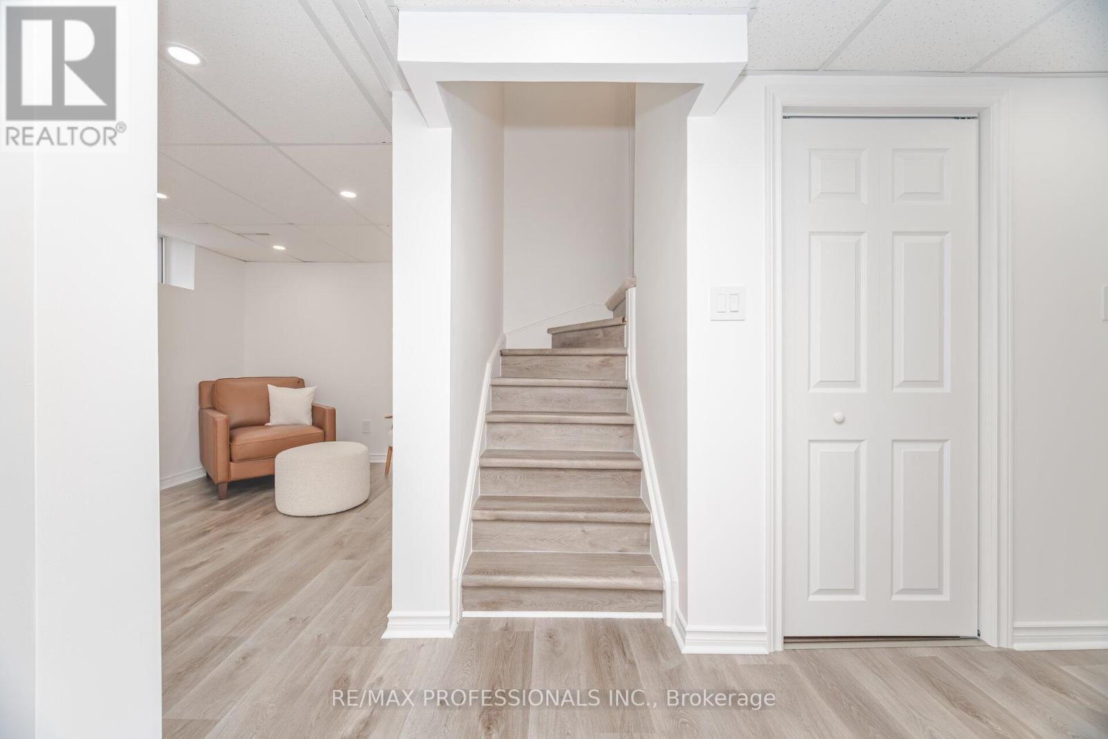 2 Dawson Crescent, Milton, Ontario  L9T 5H8 - Photo 33 - W12595384