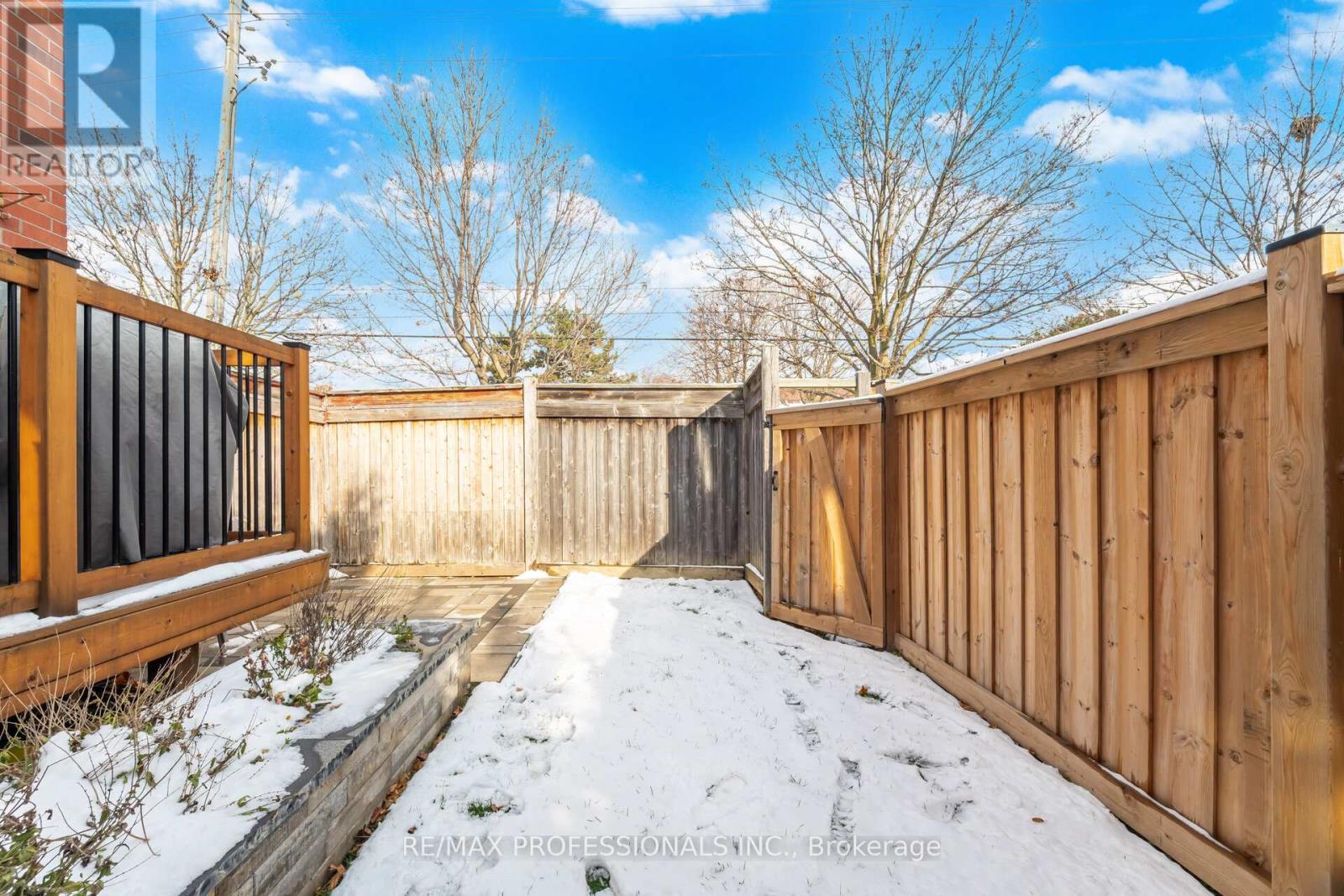 2 Dawson Crescent, Milton, Ontario  L9T 5H8 - Photo 47 - W12595384