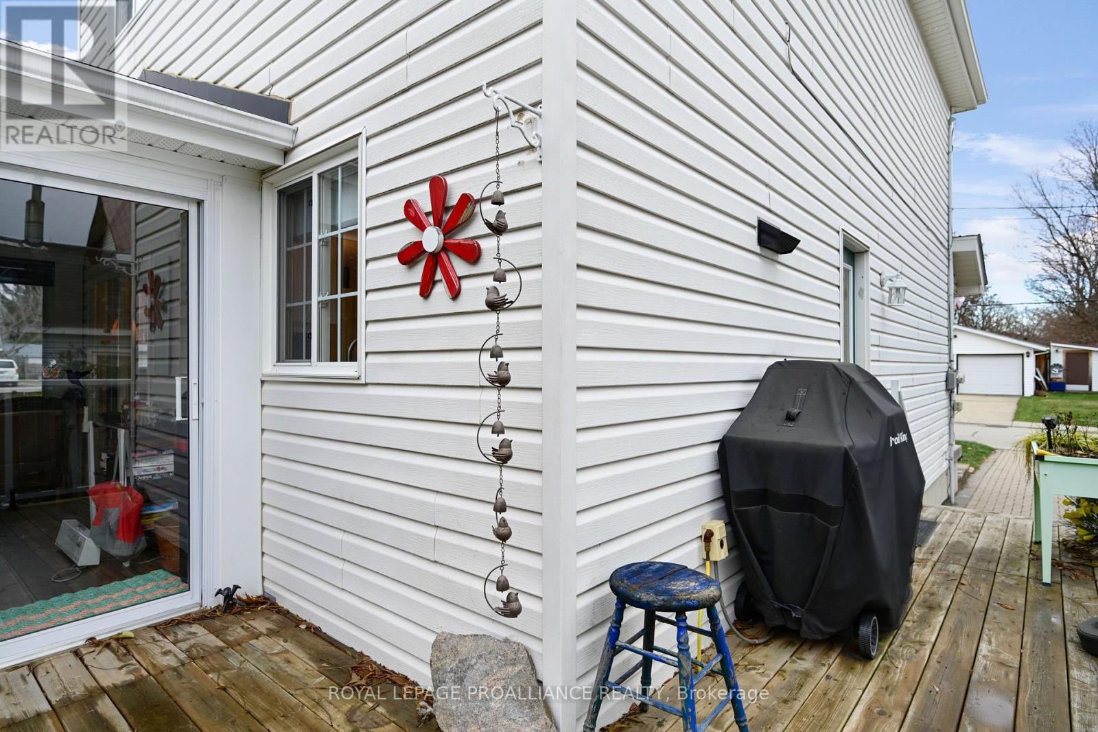 72 Beecher Street, Brockville, Ontario  K6V 5M3 - Photo 27 - X12594922