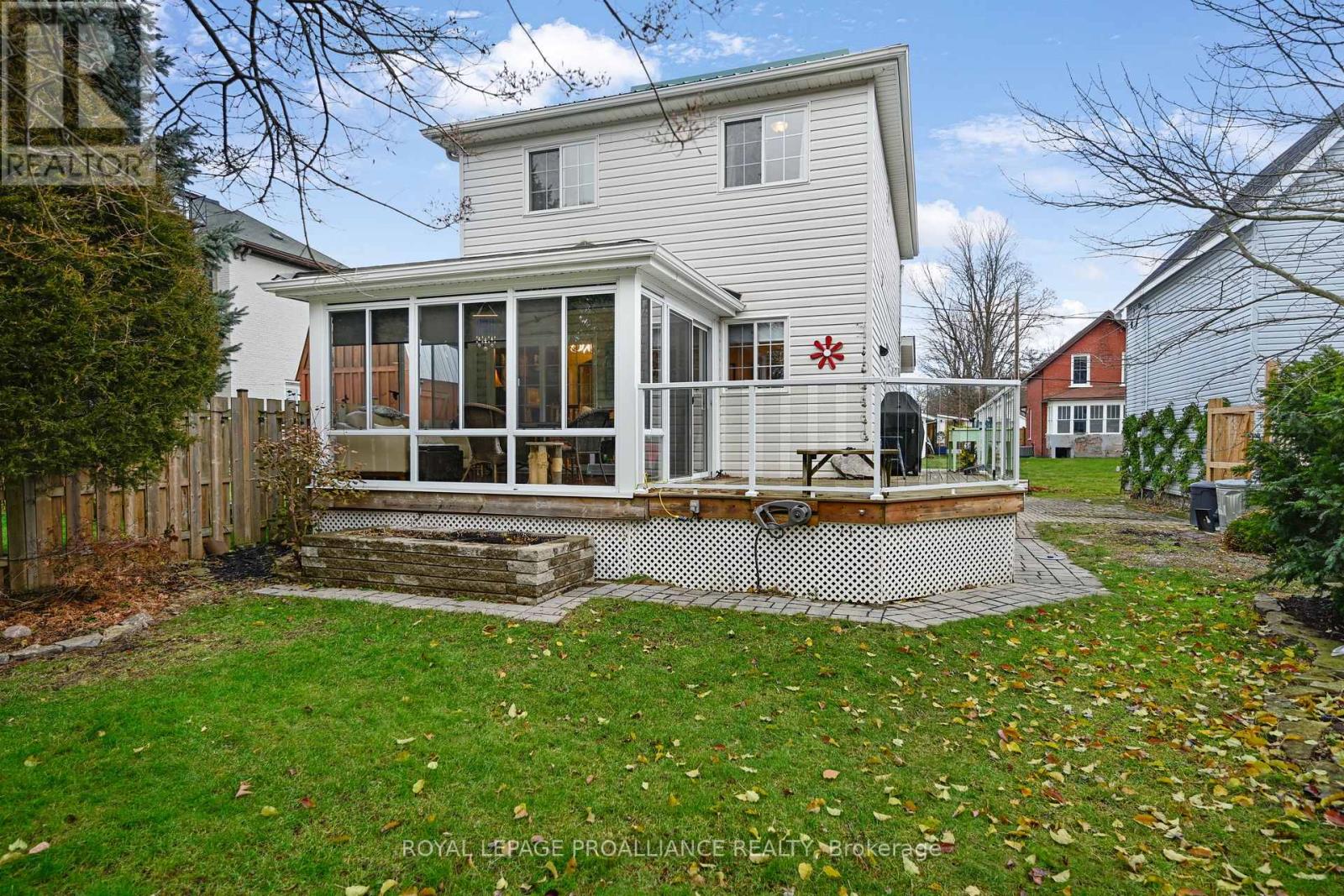 72 Beecher Street, Brockville, Ontario  K6V 5M3 - Photo 33 - X12594922