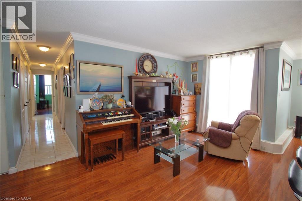 90 Ling Road Unit# 904, Scarborough, Ontario  M1E 4Y3 - Photo 8 - 40750786