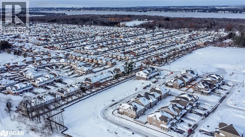 176 Durham Avenue, Barrie, Ontario  L9J 0Z4 - Photo 17 - 40783826