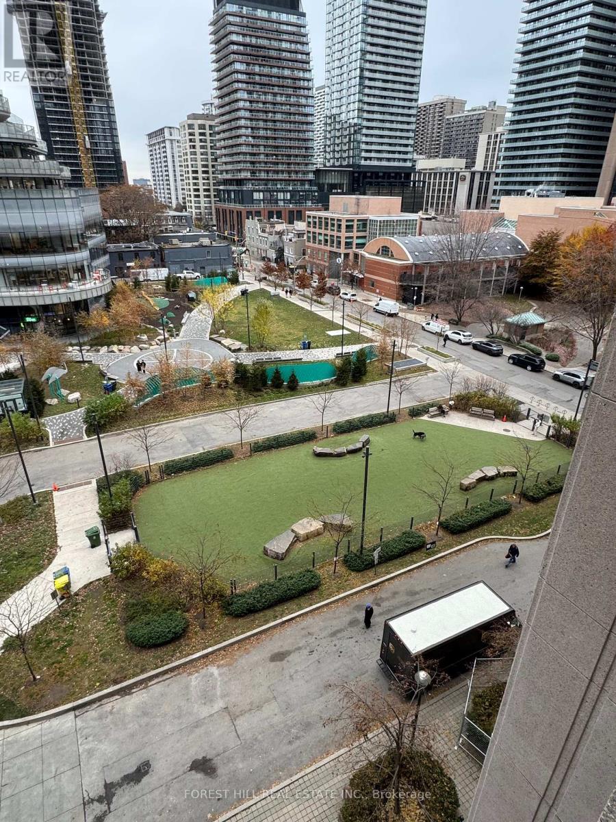 712 - 909 Bay Street, Toronto, Ontario  M5S 3G2 - Photo 30 - C12600540