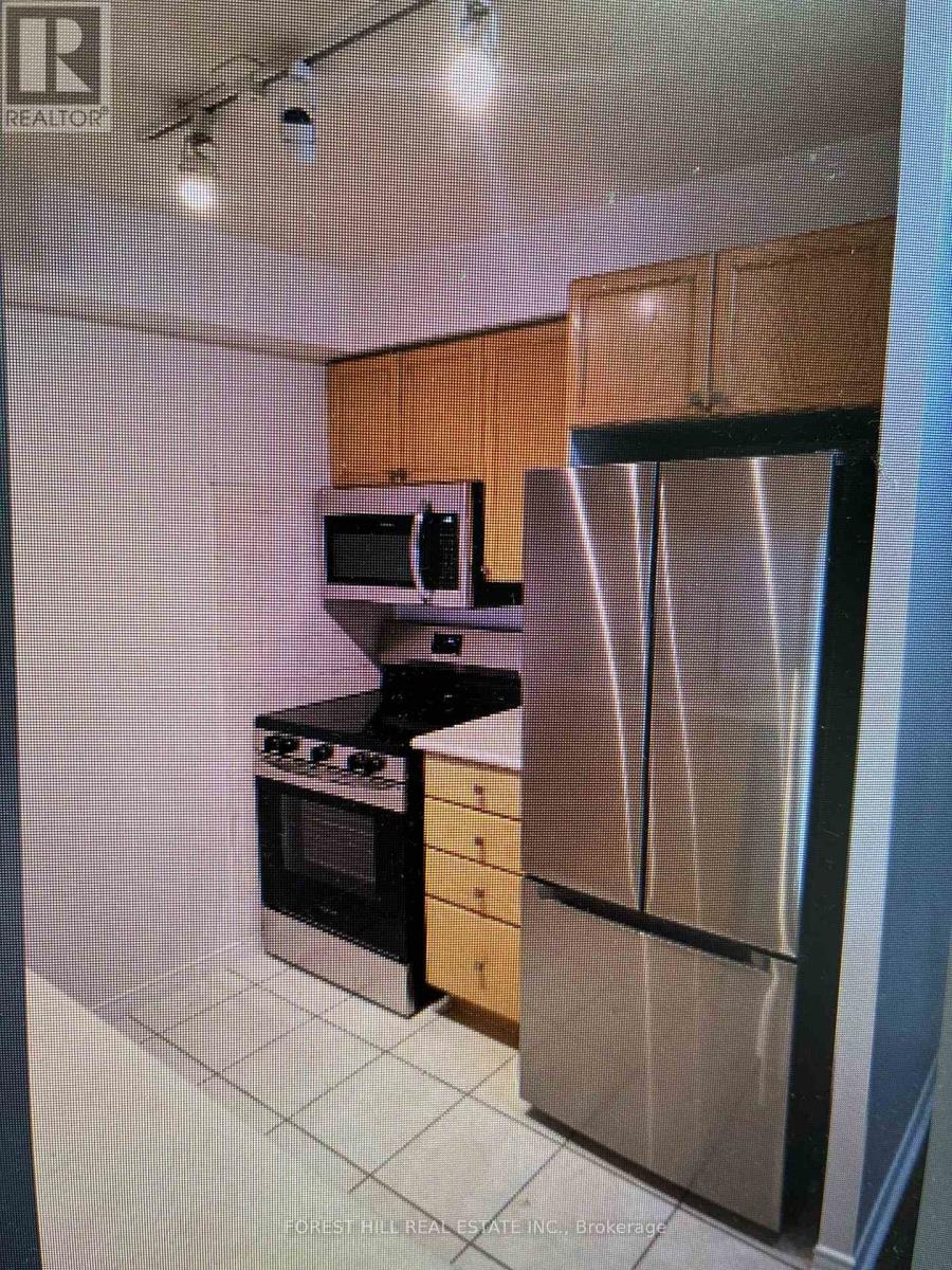 712 - 909 Bay Street, Toronto, Ontario  M5S 3G2 - Photo 4 - C12600540