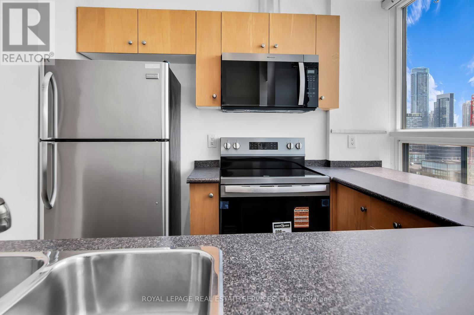 Ph13 - 700 King Street W, Toronto, Ontario  M5V 2Y6 - Photo 10 - C12600582