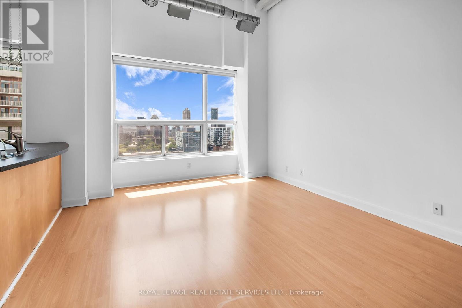 Ph13 - 700 King Street W, Toronto, Ontario  M5V 2Y6 - Photo 3 - C12600582