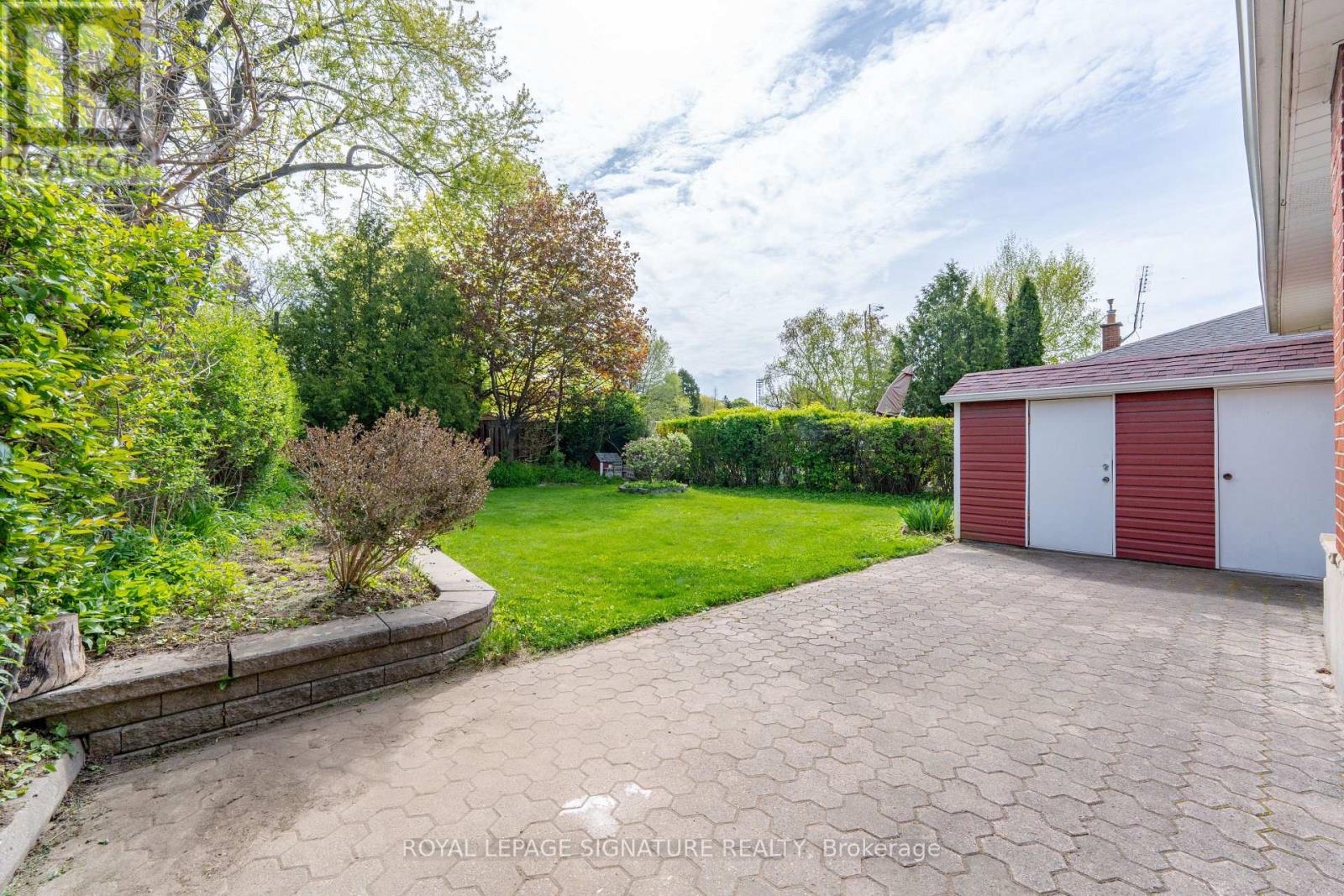 145 Sloane Avenue, Toronto (Victoria Village), Ontario  M4A 2B8 - Photo 33 - C12600622