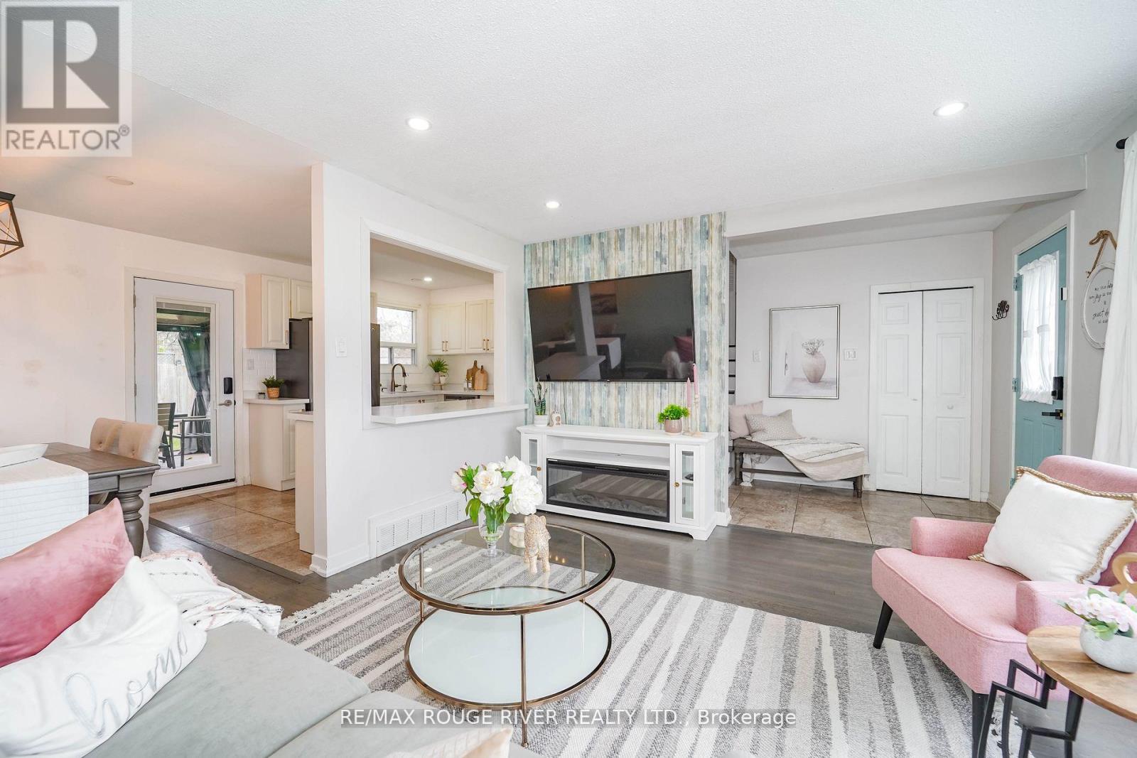 1277 Trellis Court, Pickering, Ontario  L1W 1J2 - Photo 5 - E12600512